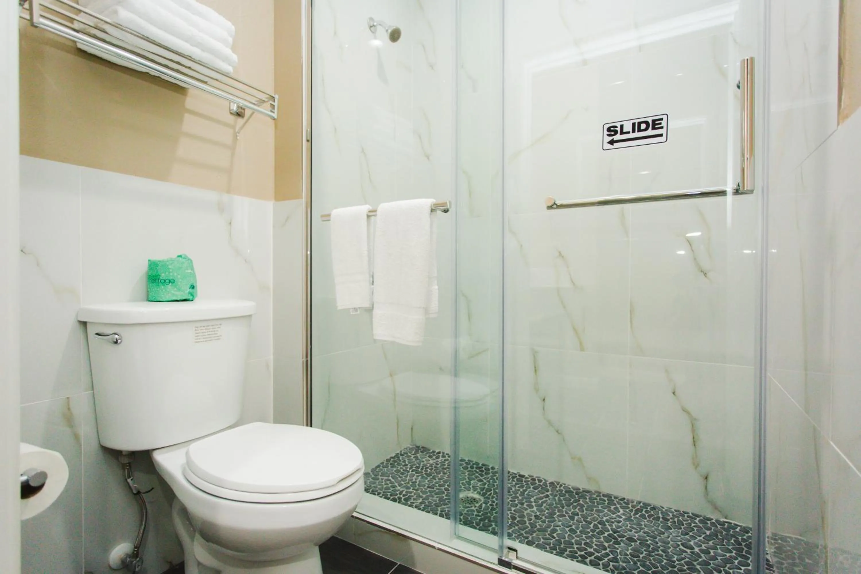 Budget Host Inn & Suites