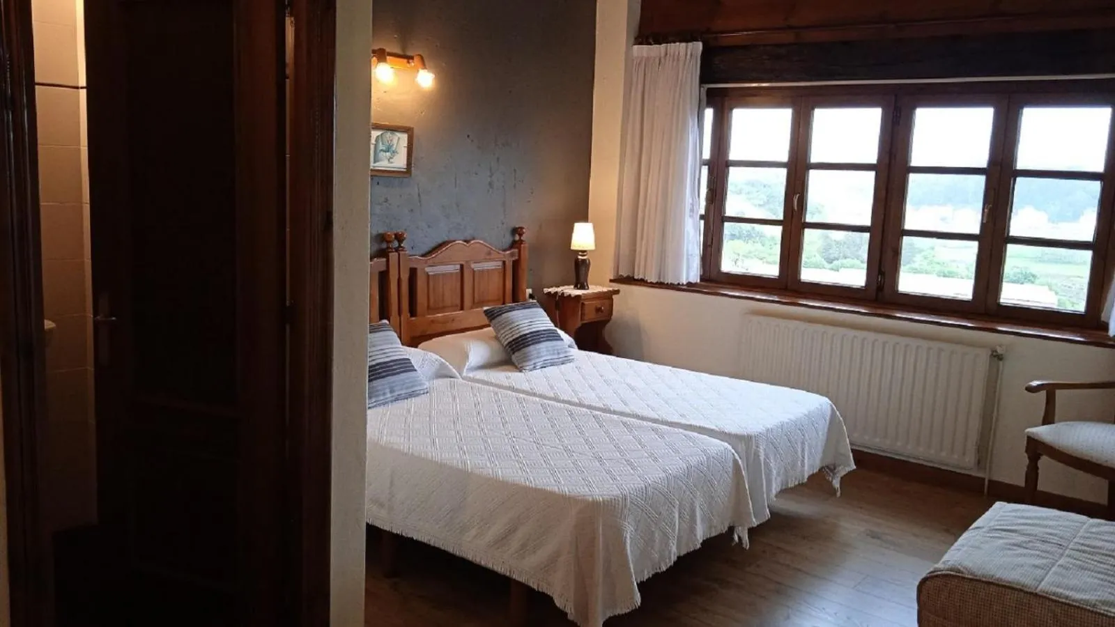 Bedroom in Hotel La Llosona