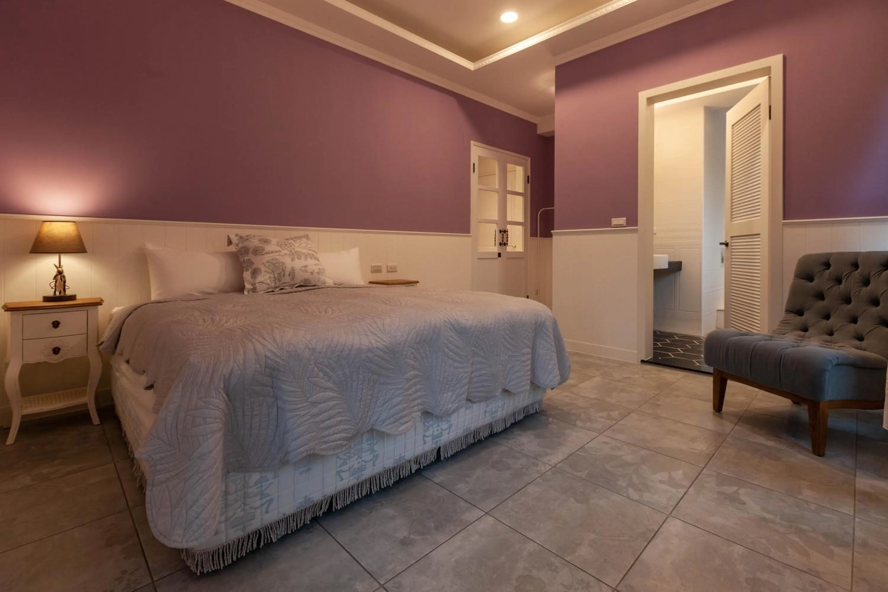 Bed in Rambling Snail