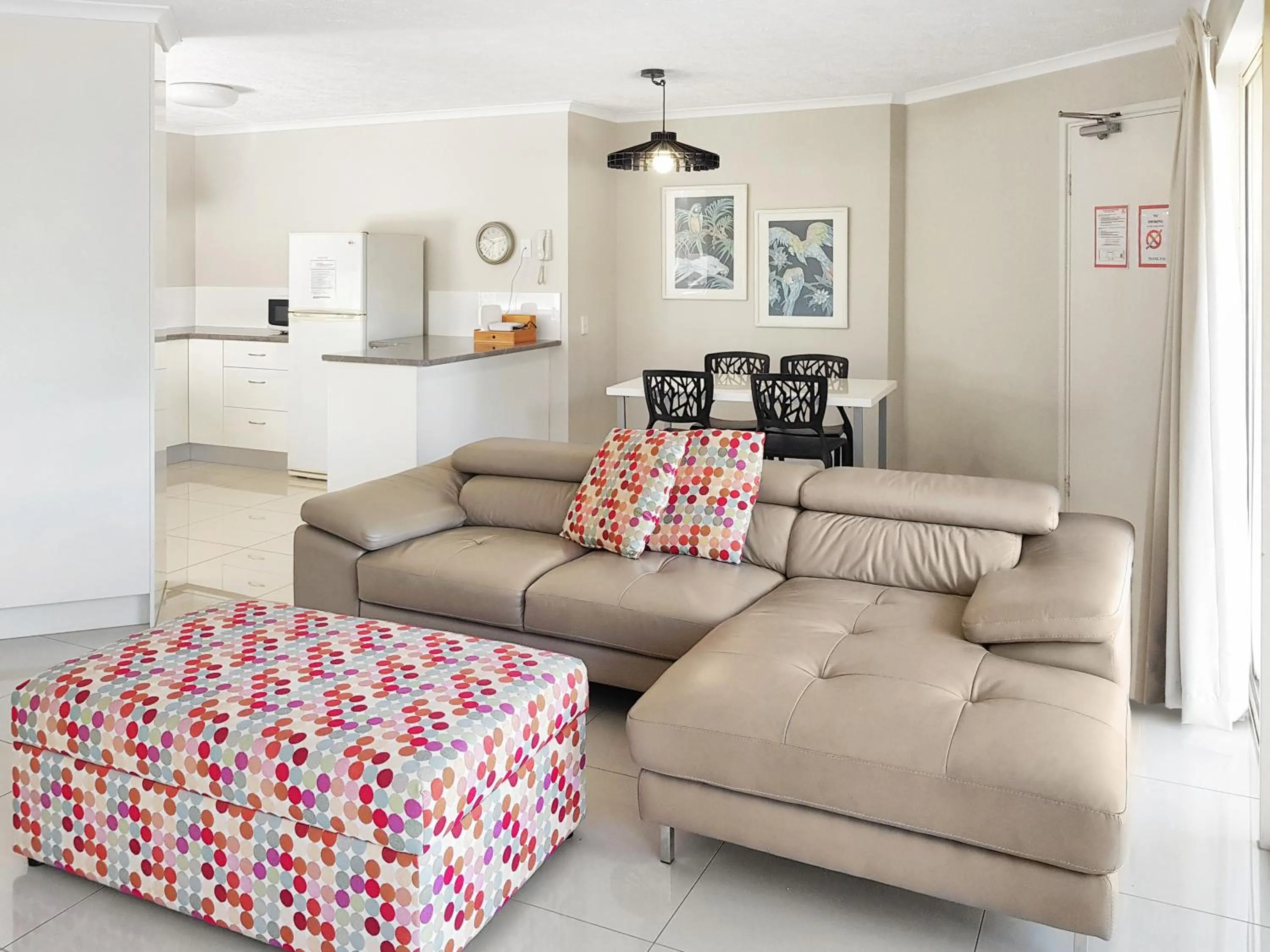 Living room in Kings Way Apartments