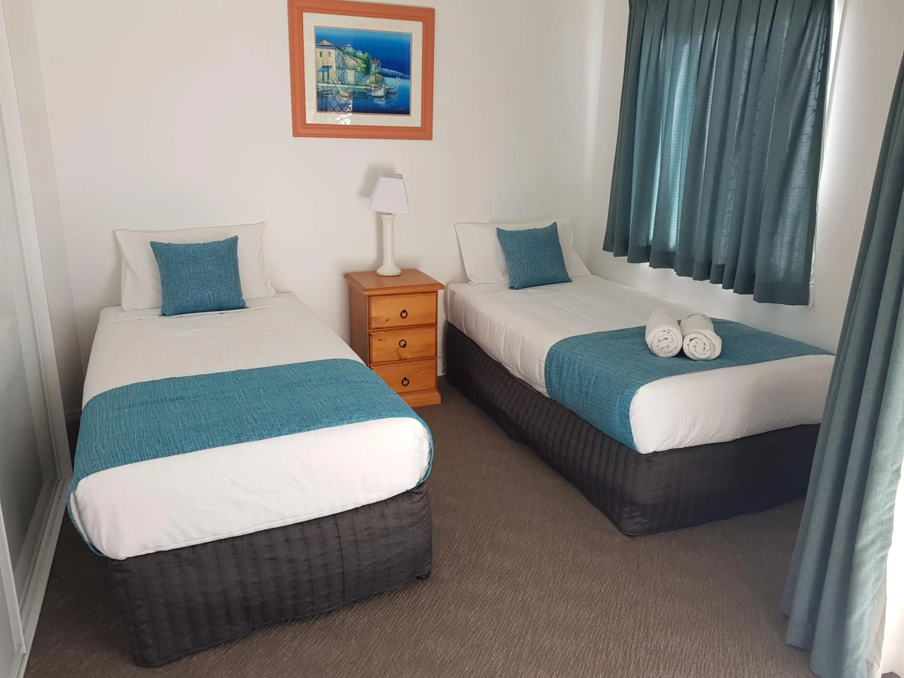 Bed in Kings Way Apartments