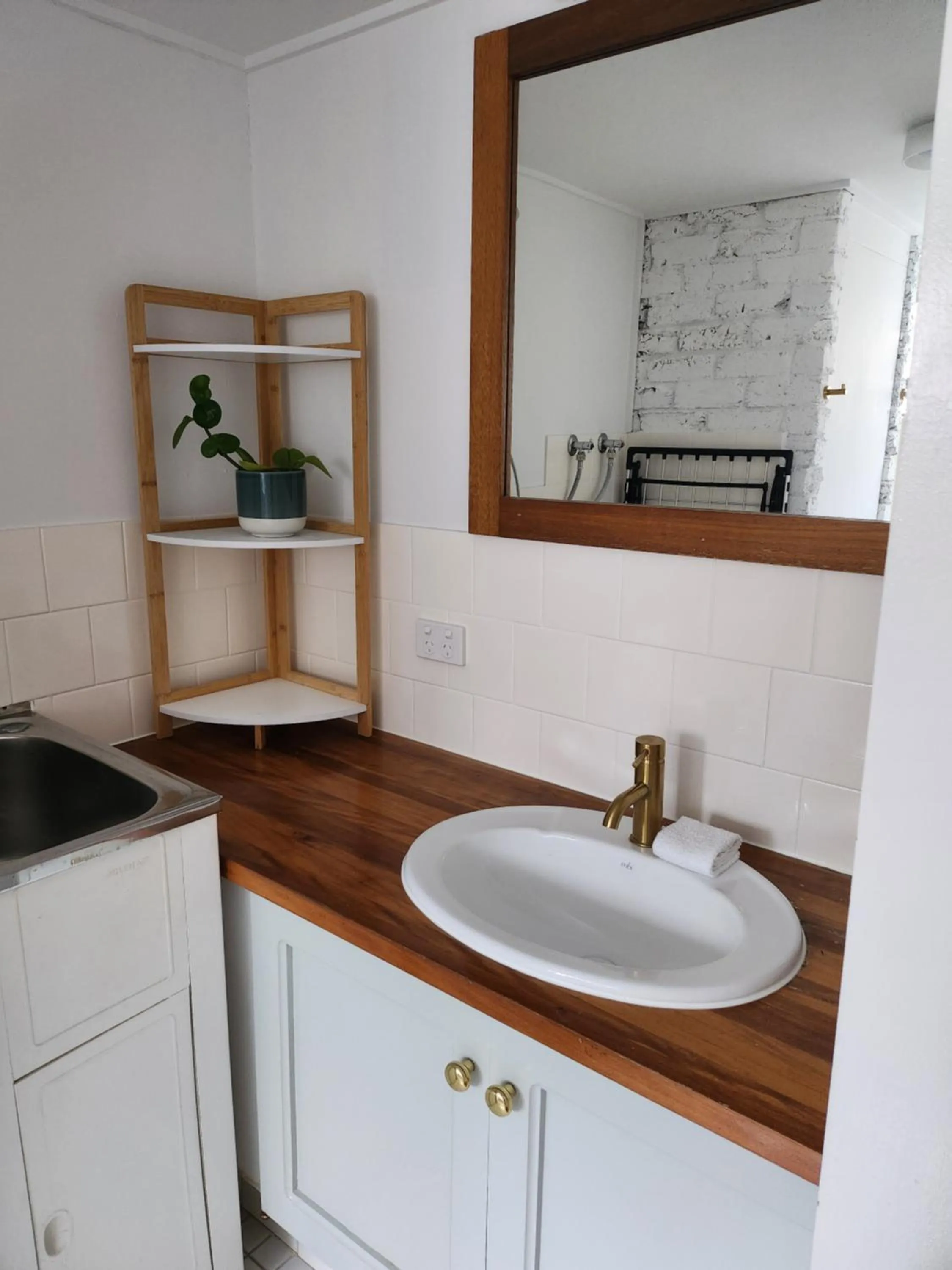 Kings Way Apartments