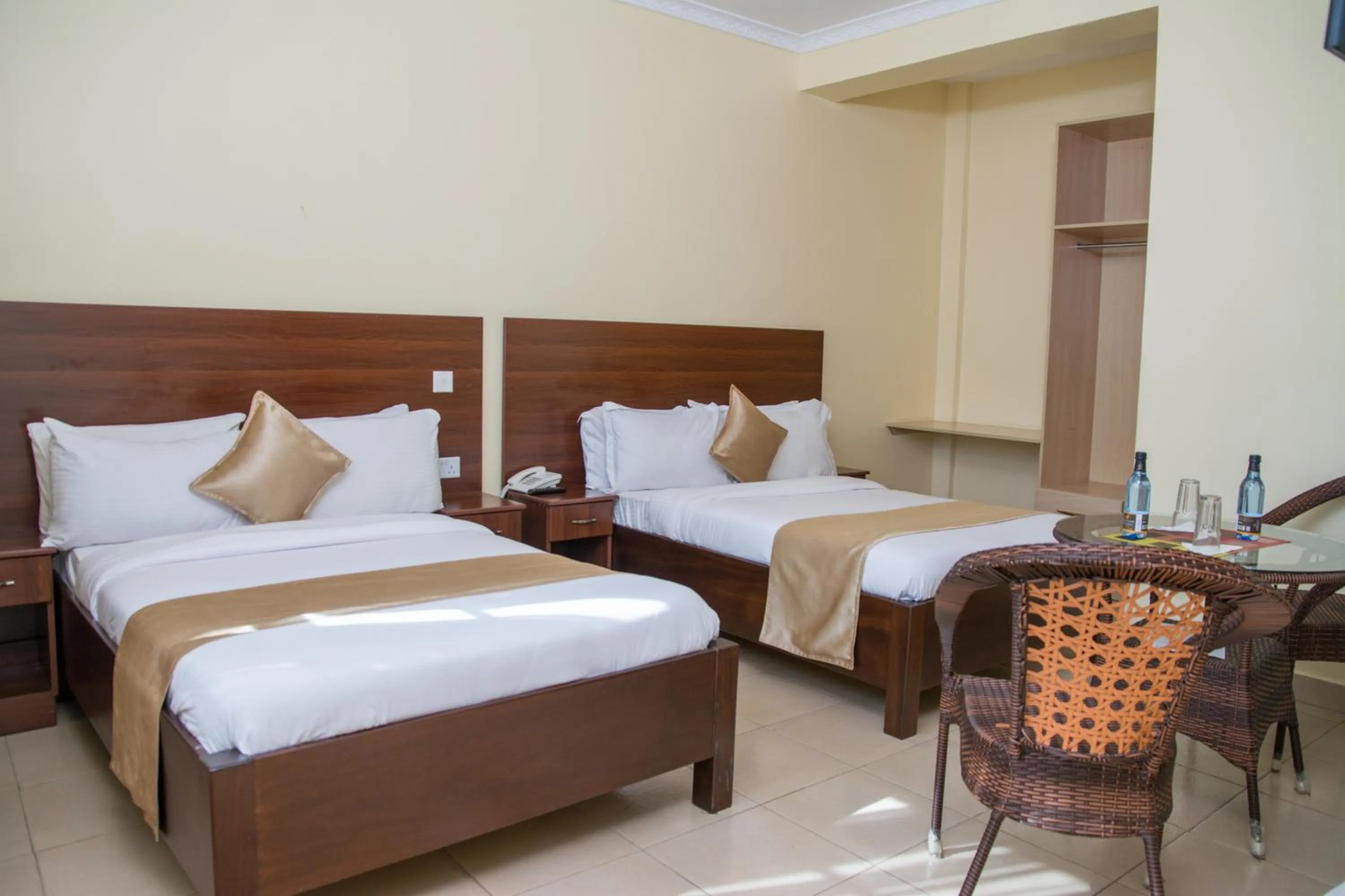 Bed in Delfirm Hotel