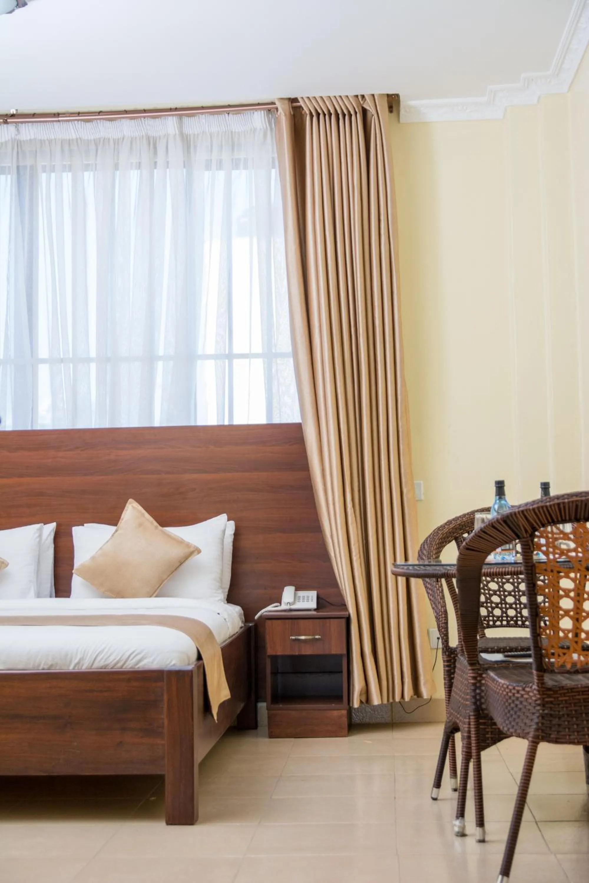 Bed in Delfirm Hotel