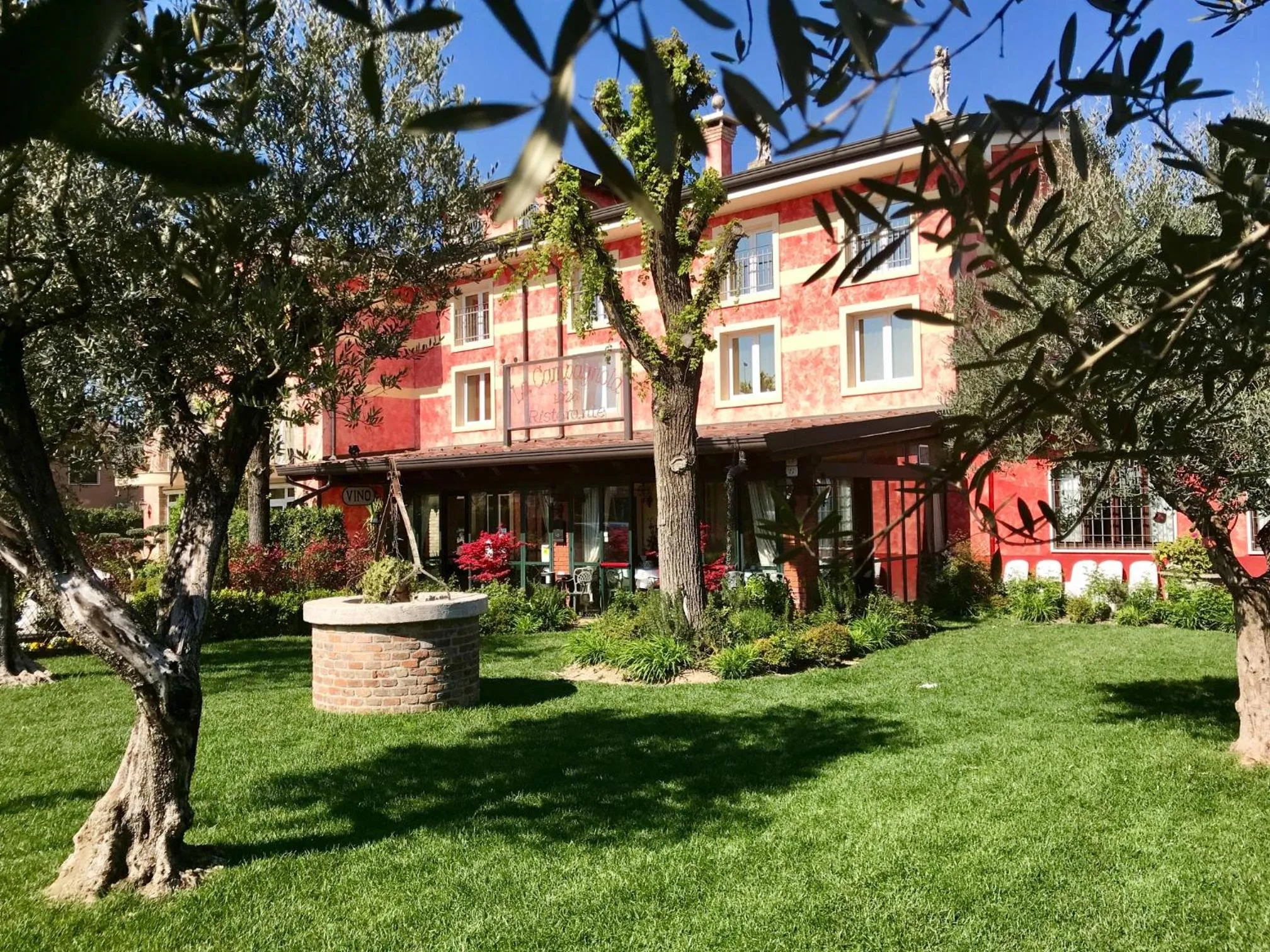 Facade/entrance in Hotel La Campagnola 1926
