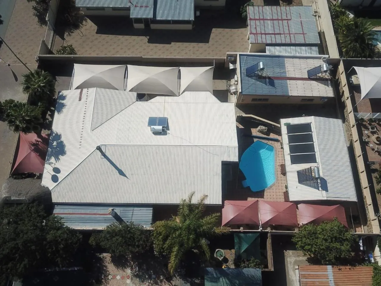 Property building in Esperanca Guesthouse