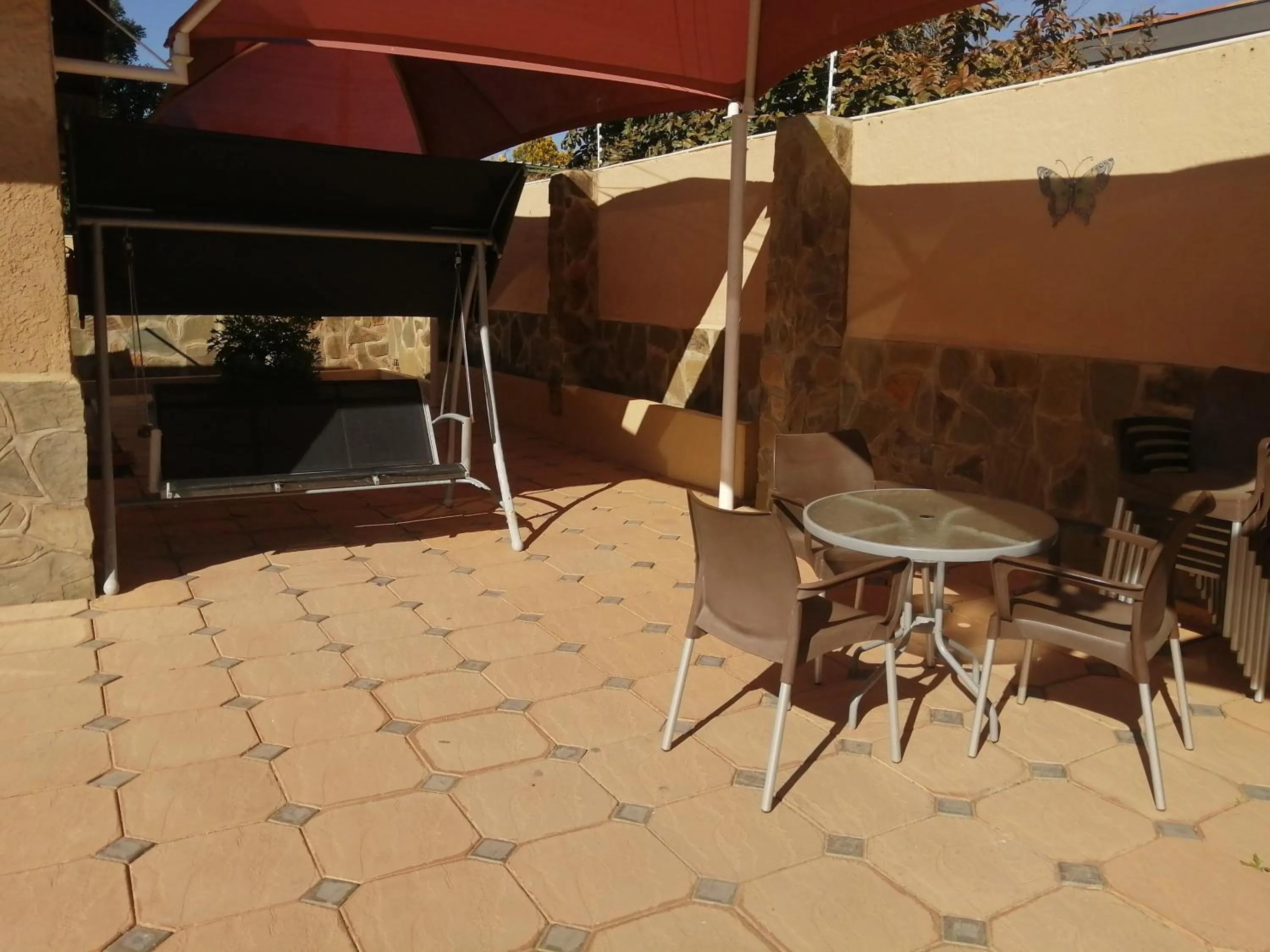 Patio in Esperanca Guesthouse