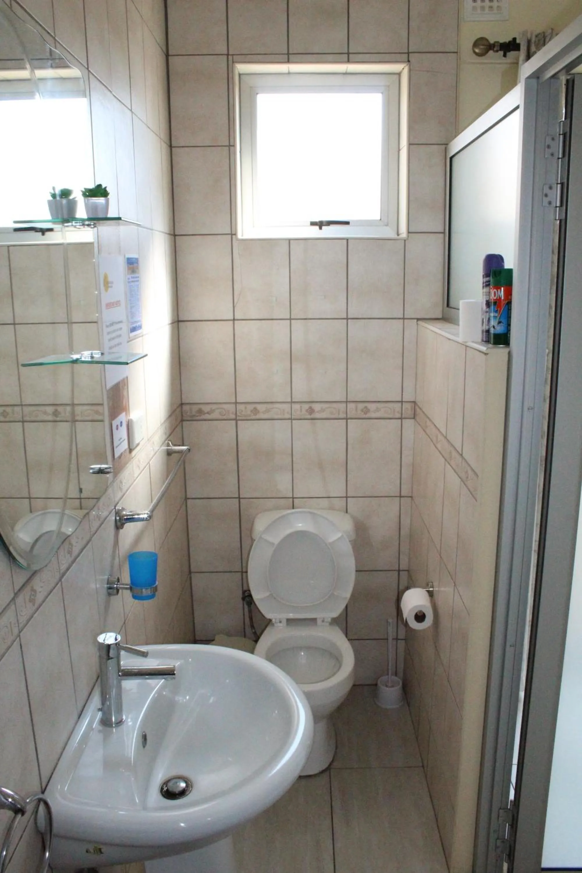 Toilet in Esperanca Guesthouse