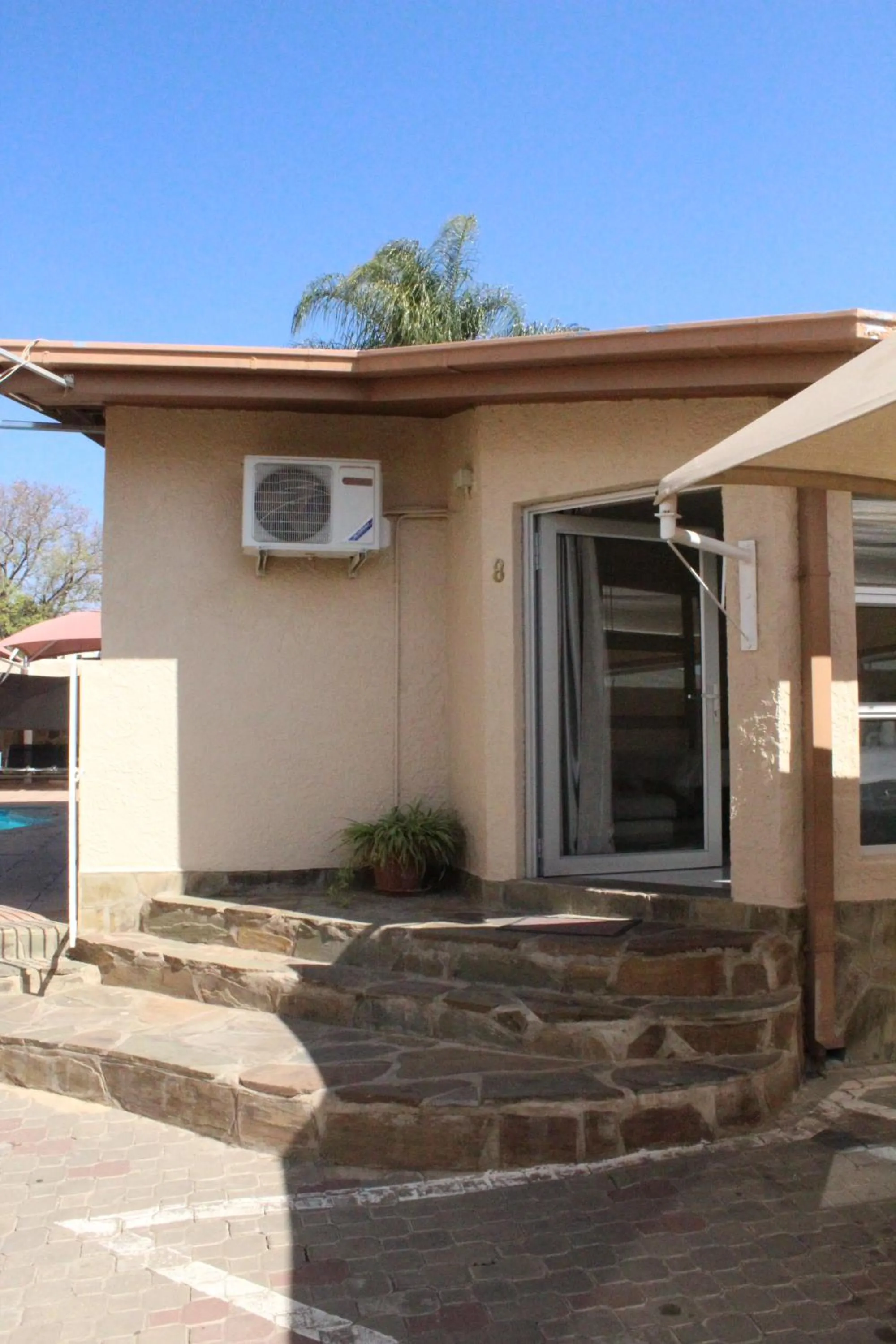 Property building in Esperanca Guesthouse
