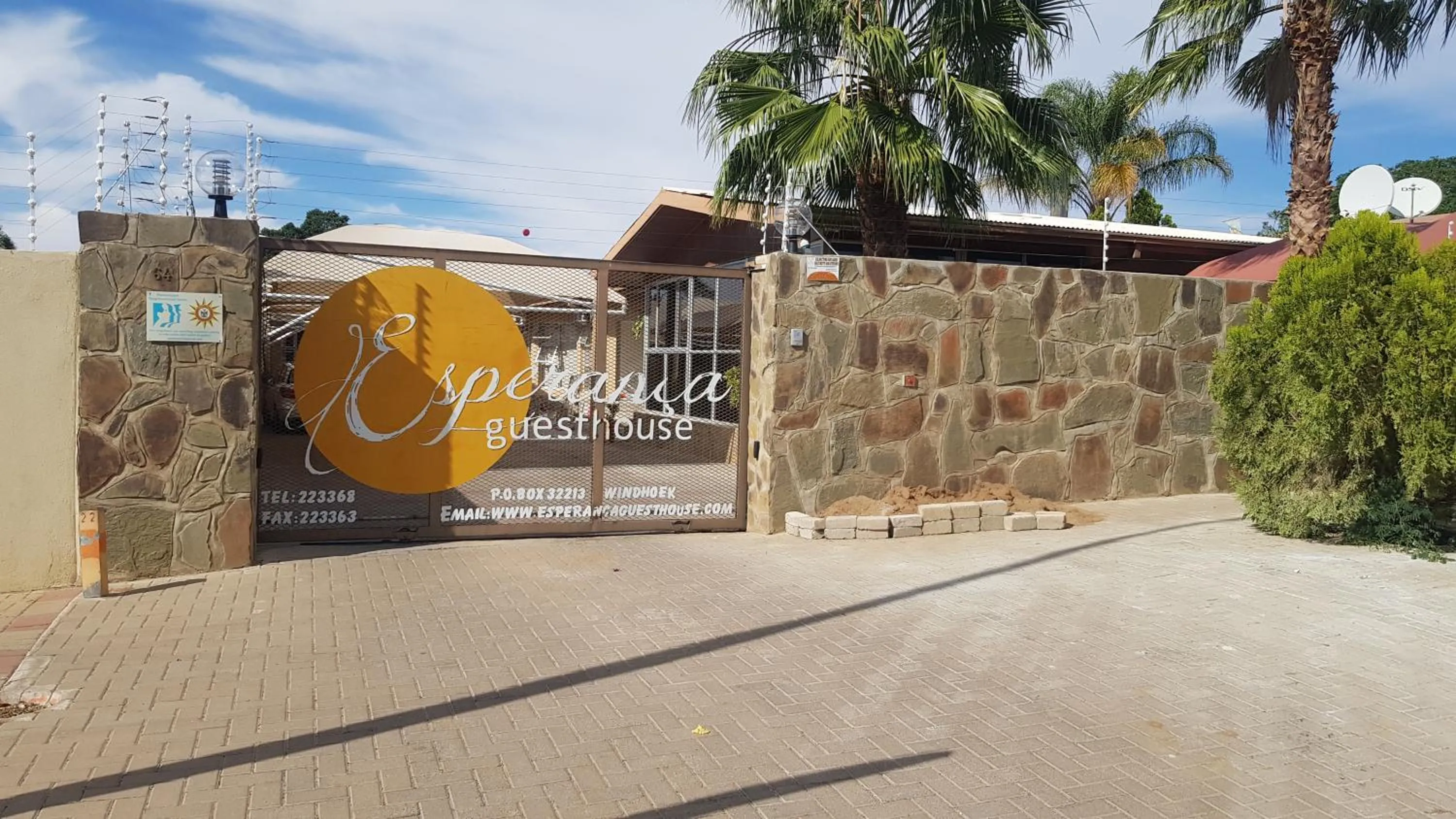 Property building in Esperanca Guesthouse