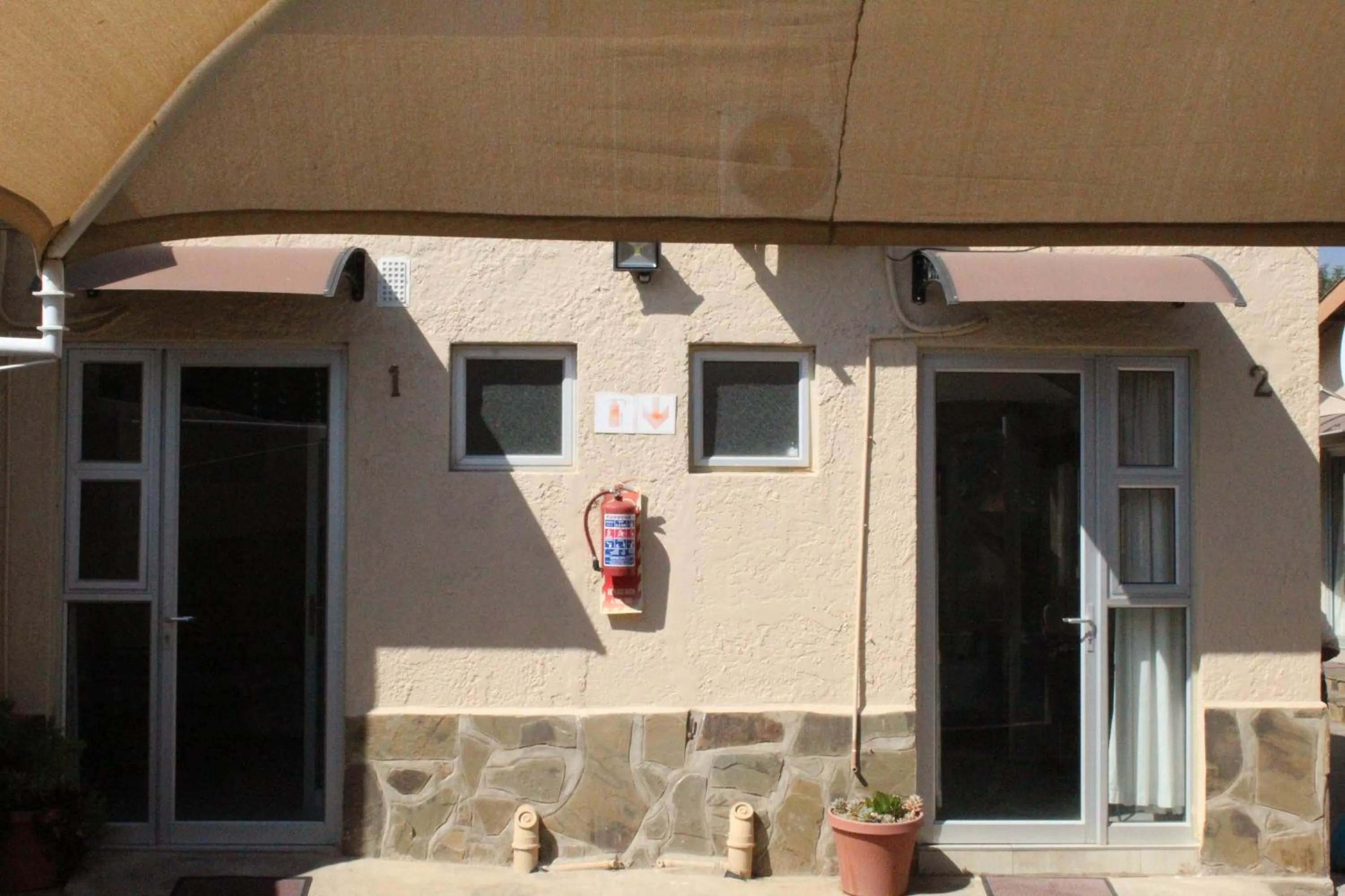 Property building in Esperanca Guesthouse