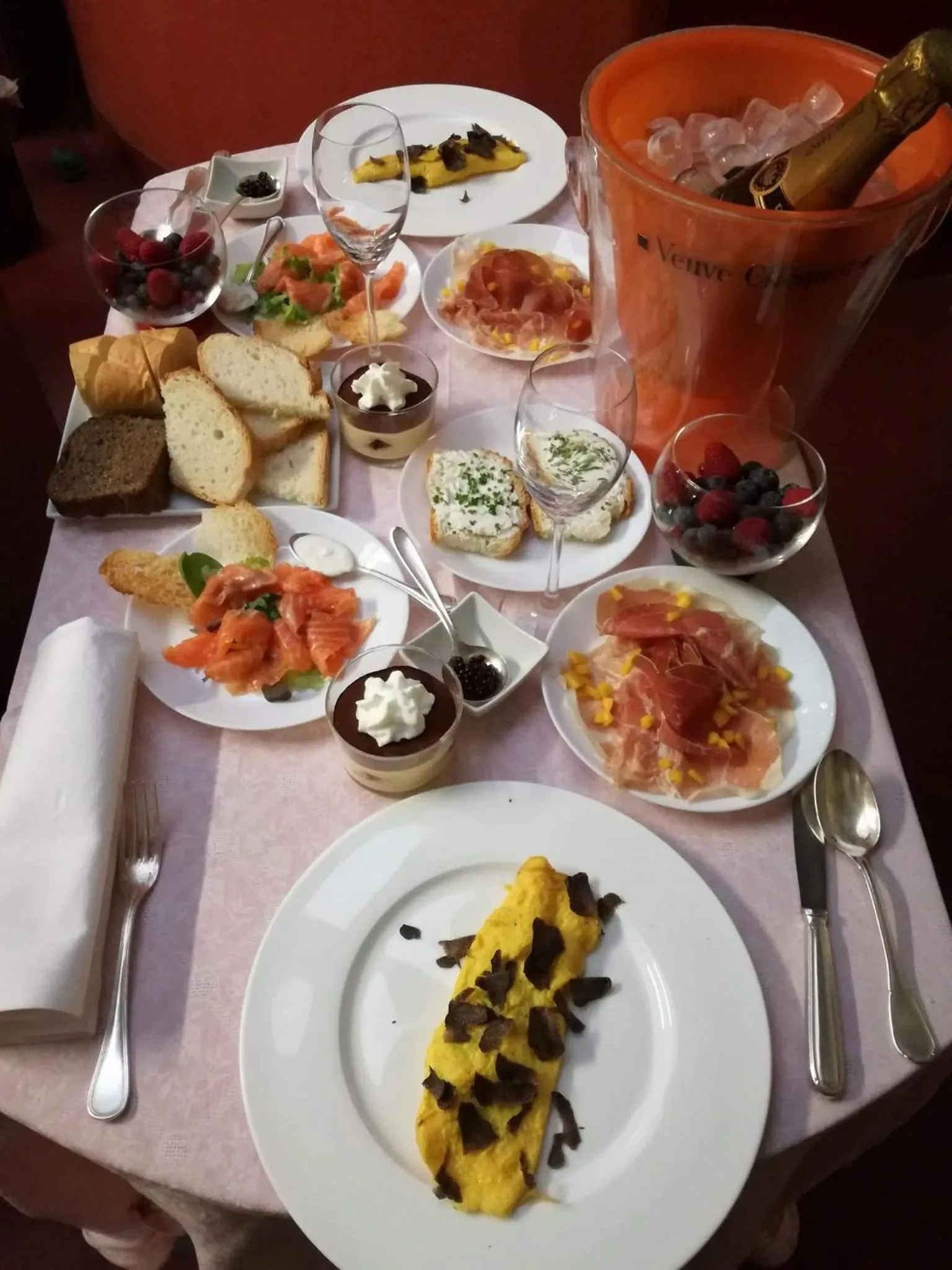 Continental breakfast in Hotel Tosco Romagnolo