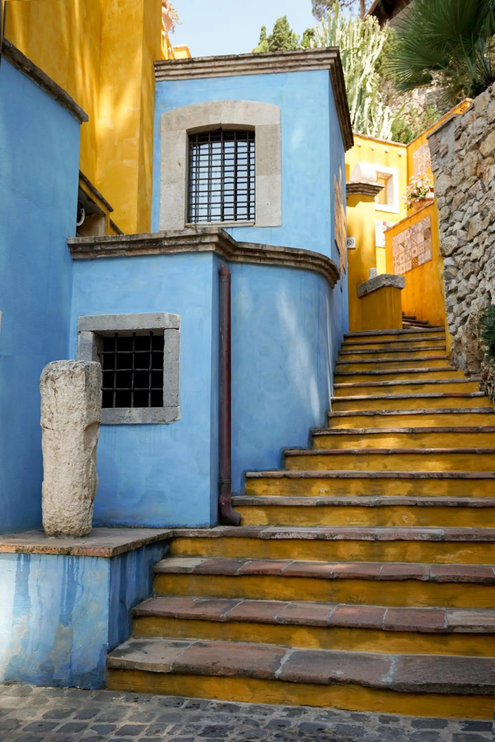 Property building in Aeneas' Landing Resort