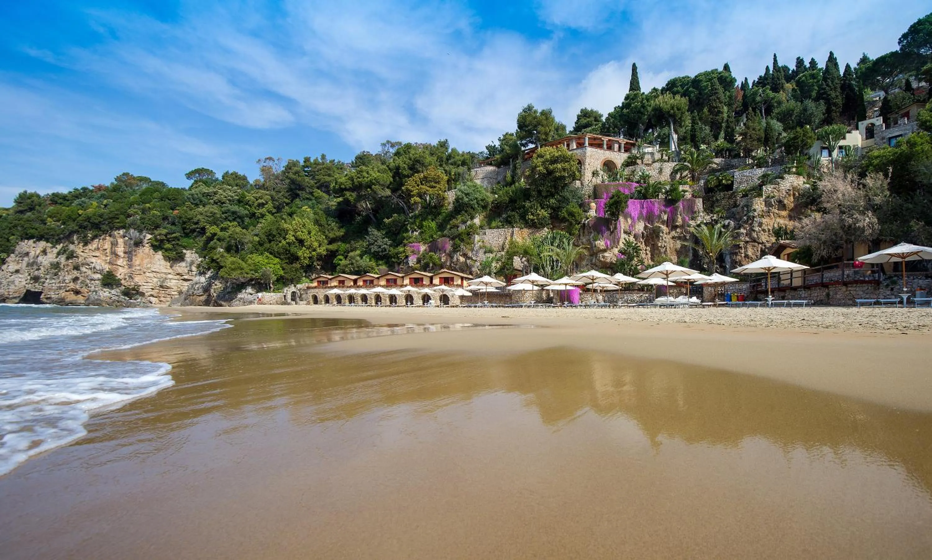 Day in Aeneas' Landing Resort