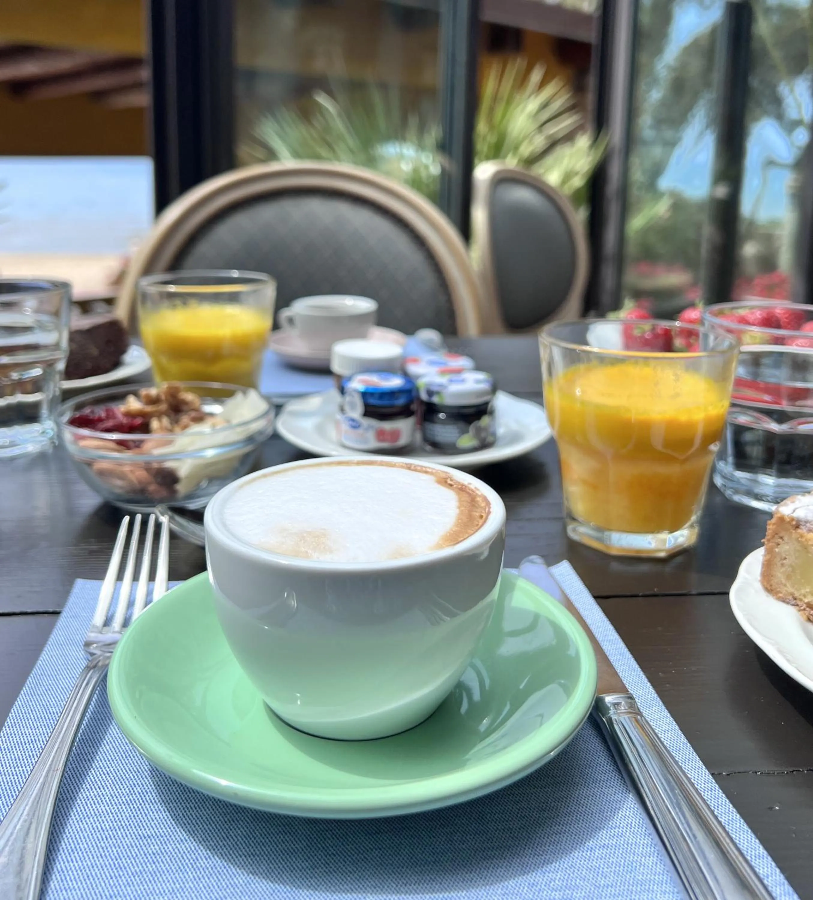 Food and drinks in Aeneas' Landing Resort