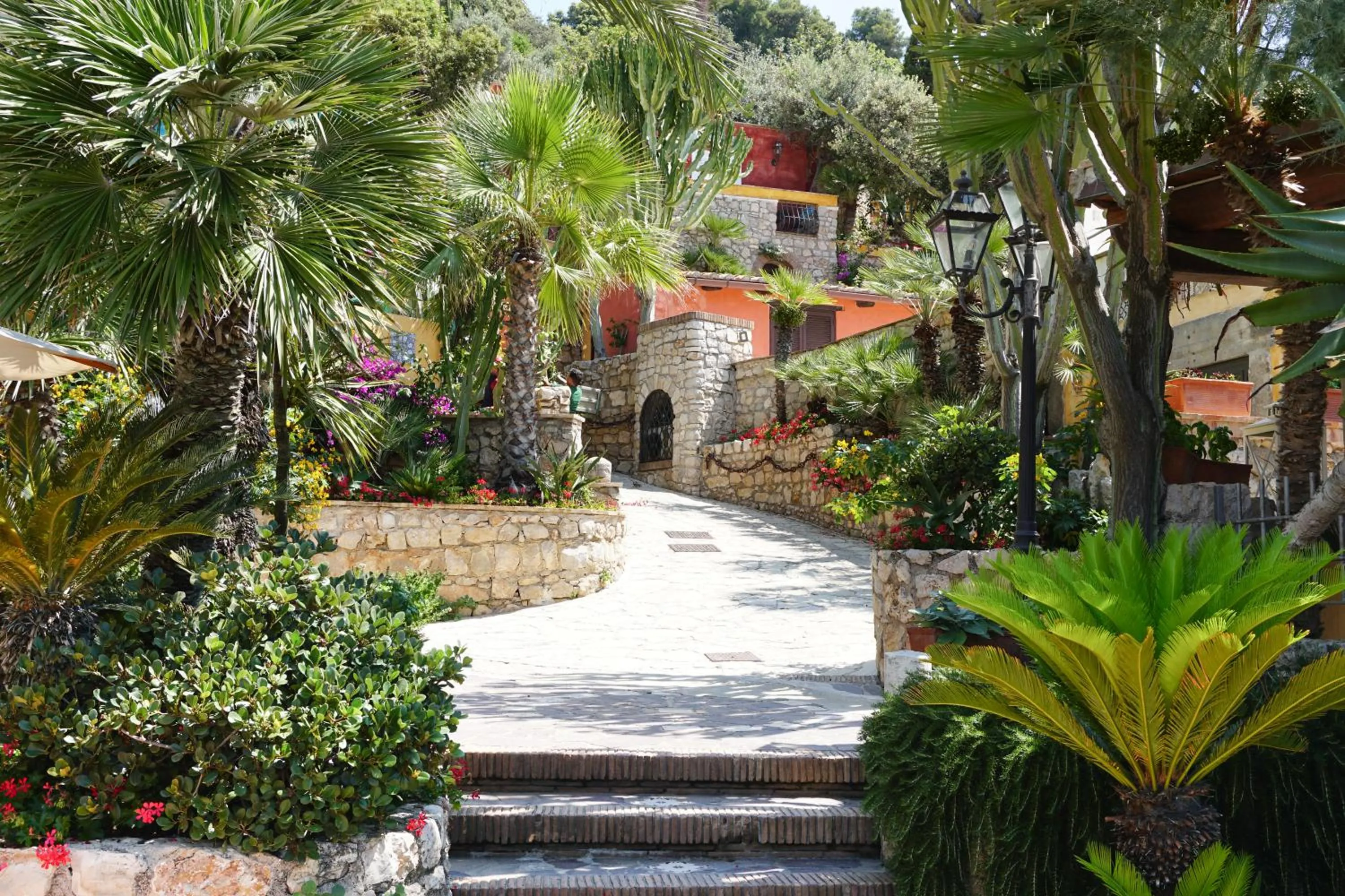 Facade/entrance in Aeneas' Landing Resort