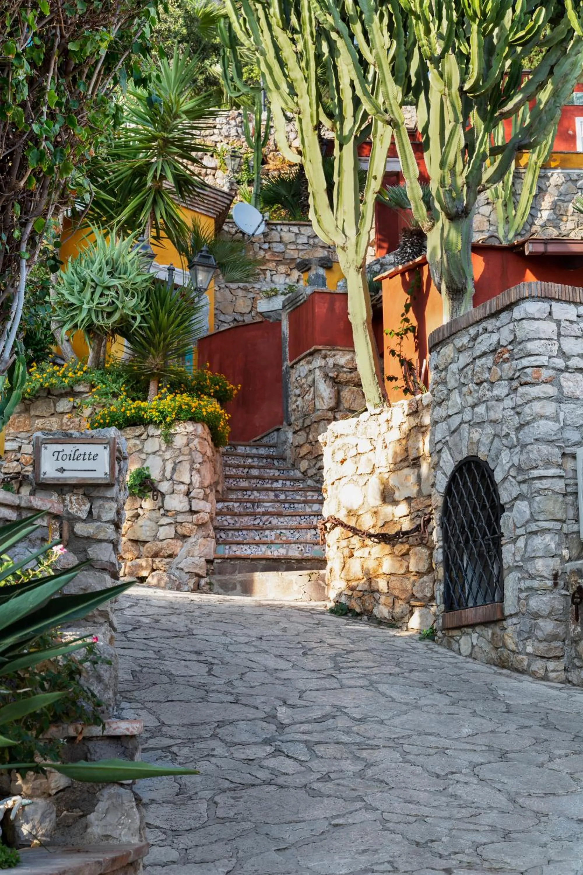 Day in Aeneas' Landing Resort