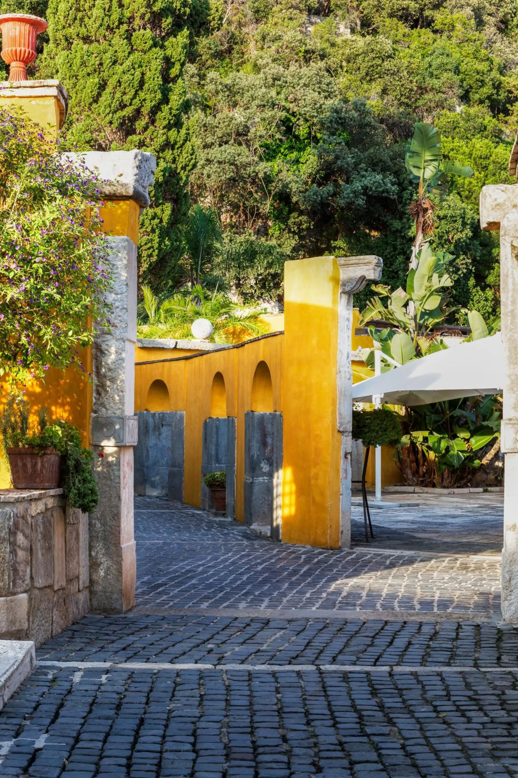 Day in Aeneas' Landing Resort