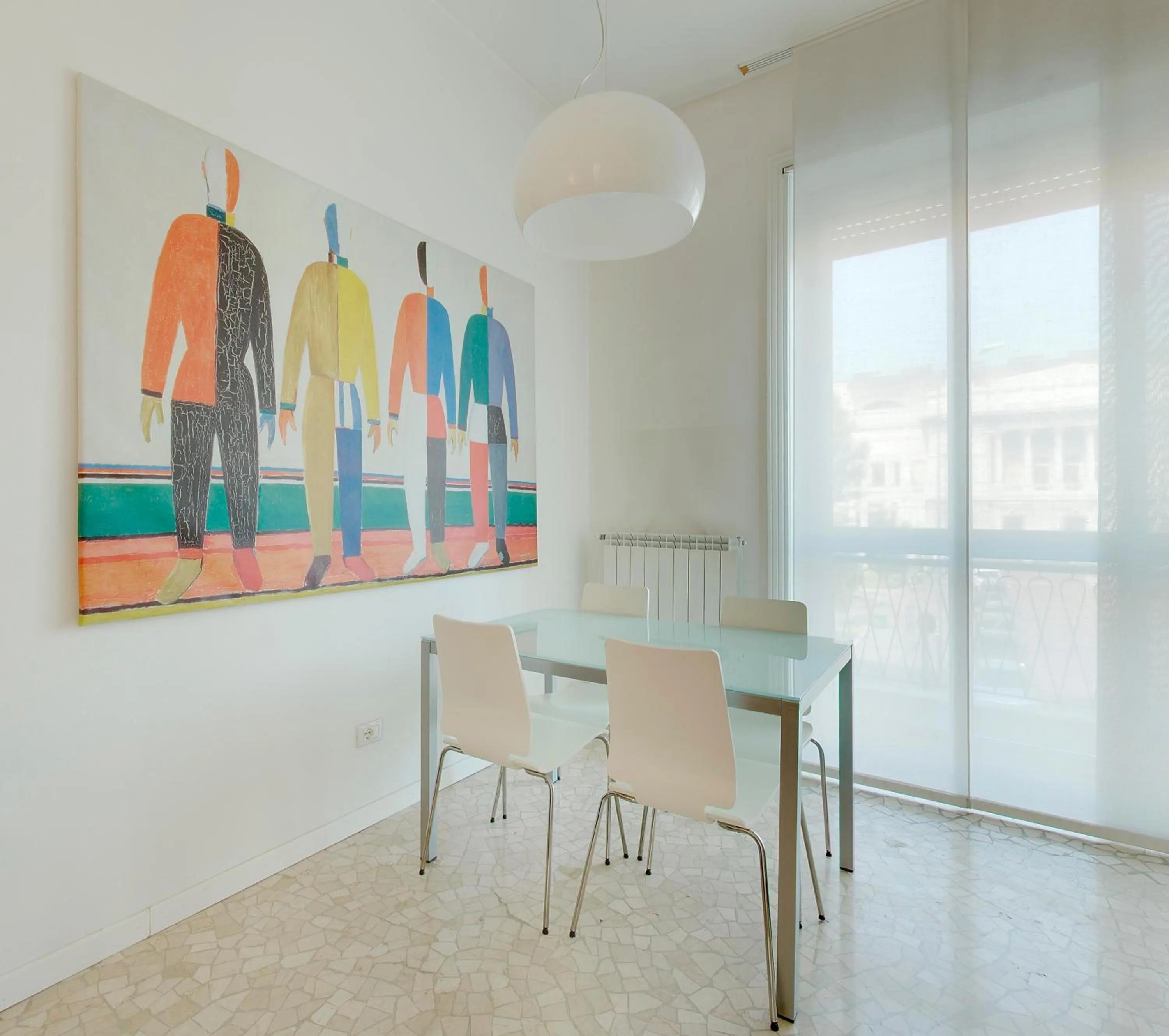 Dining area in Milan Apartment Rental