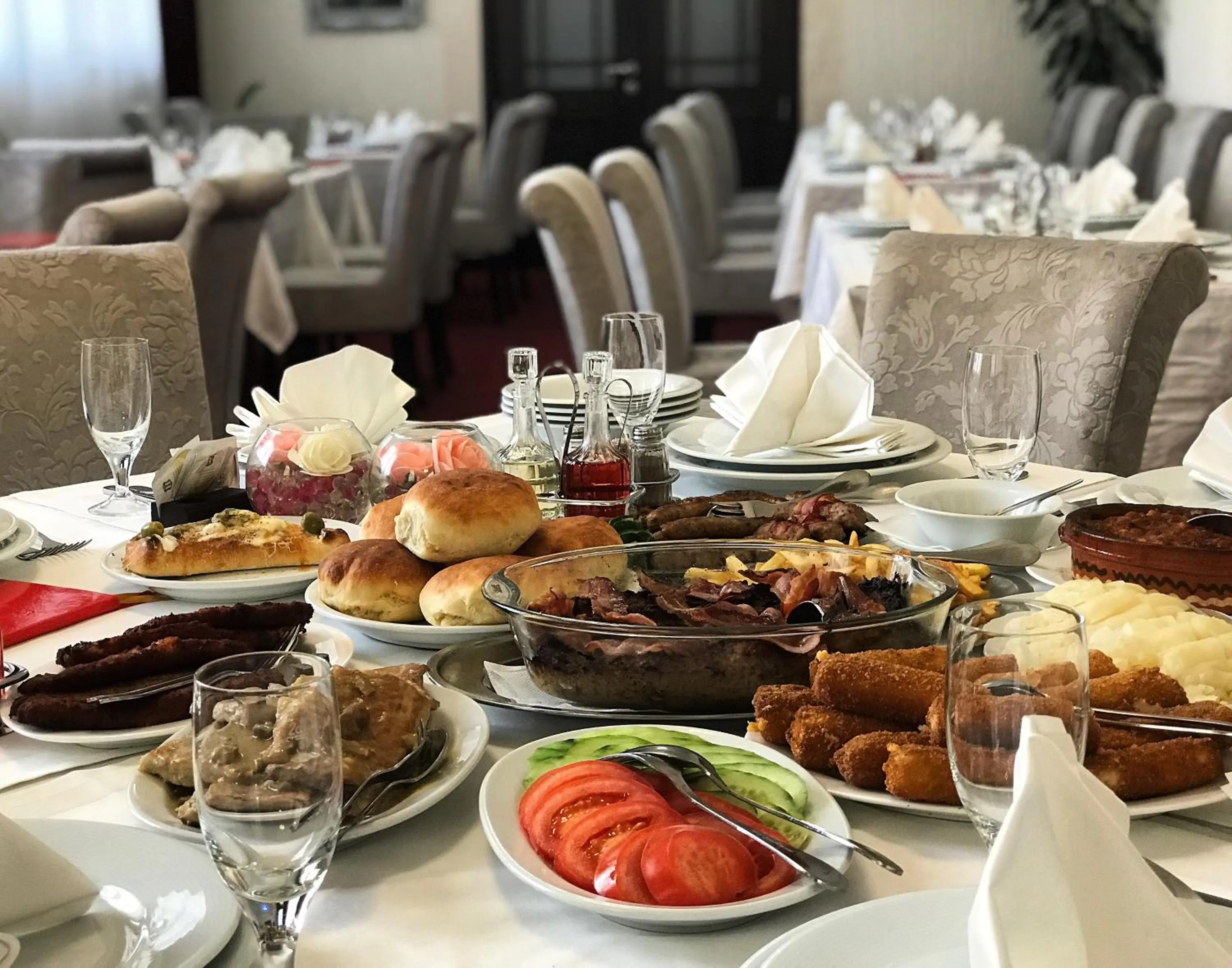 Banquet/Function facilities in Golden Inn Hotel