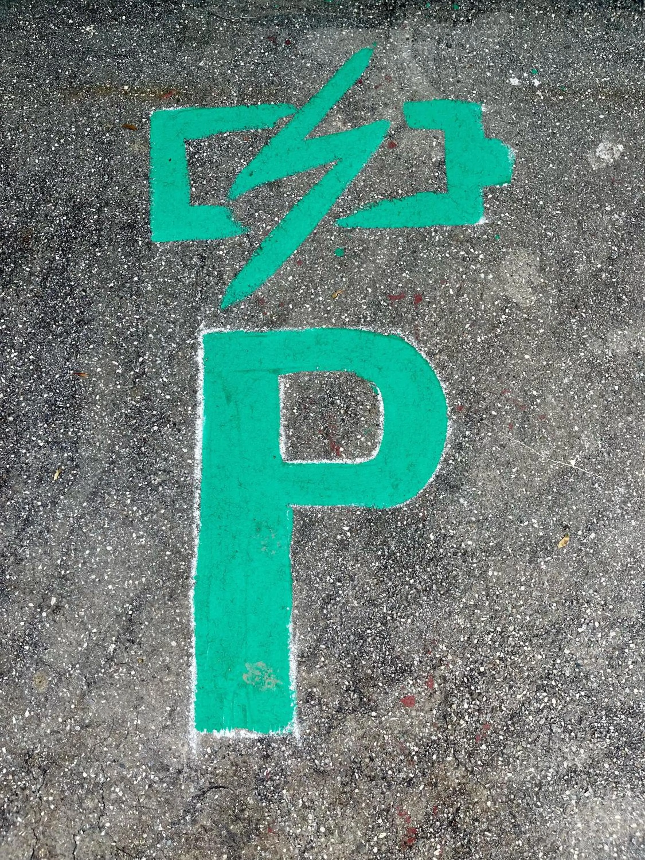 Parking in Golden Inn Hotel