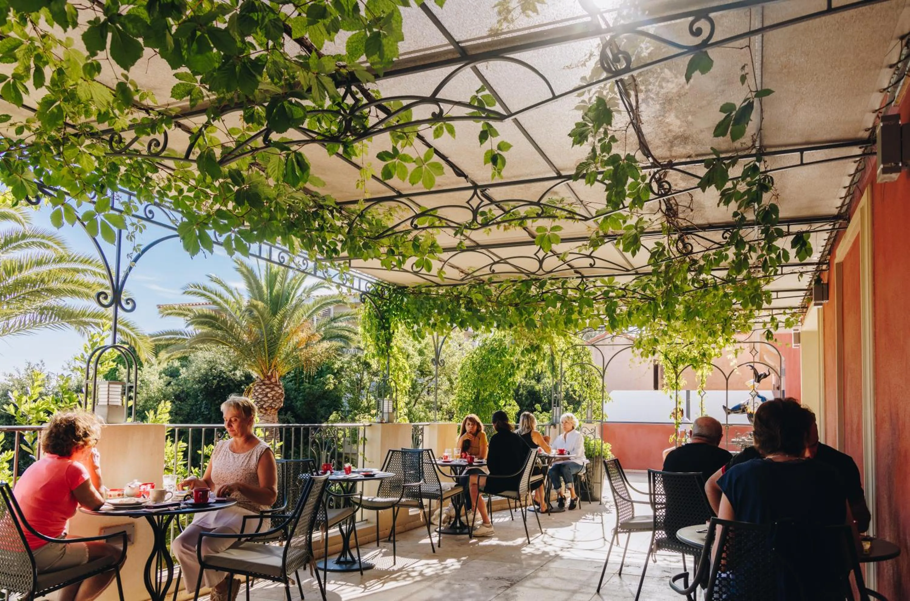 Patio in Hôtel Liberata & Spa