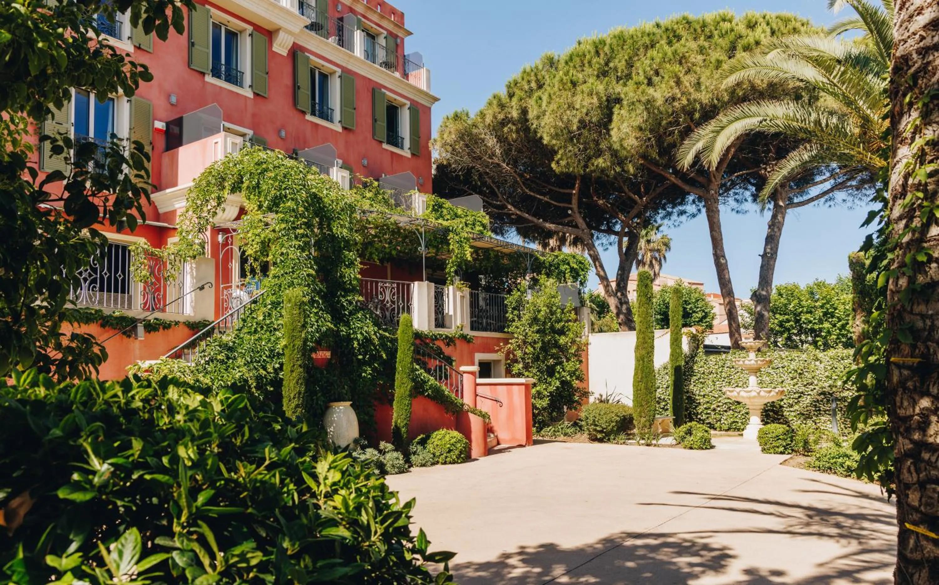 Property building in Hôtel Liberata & Spa