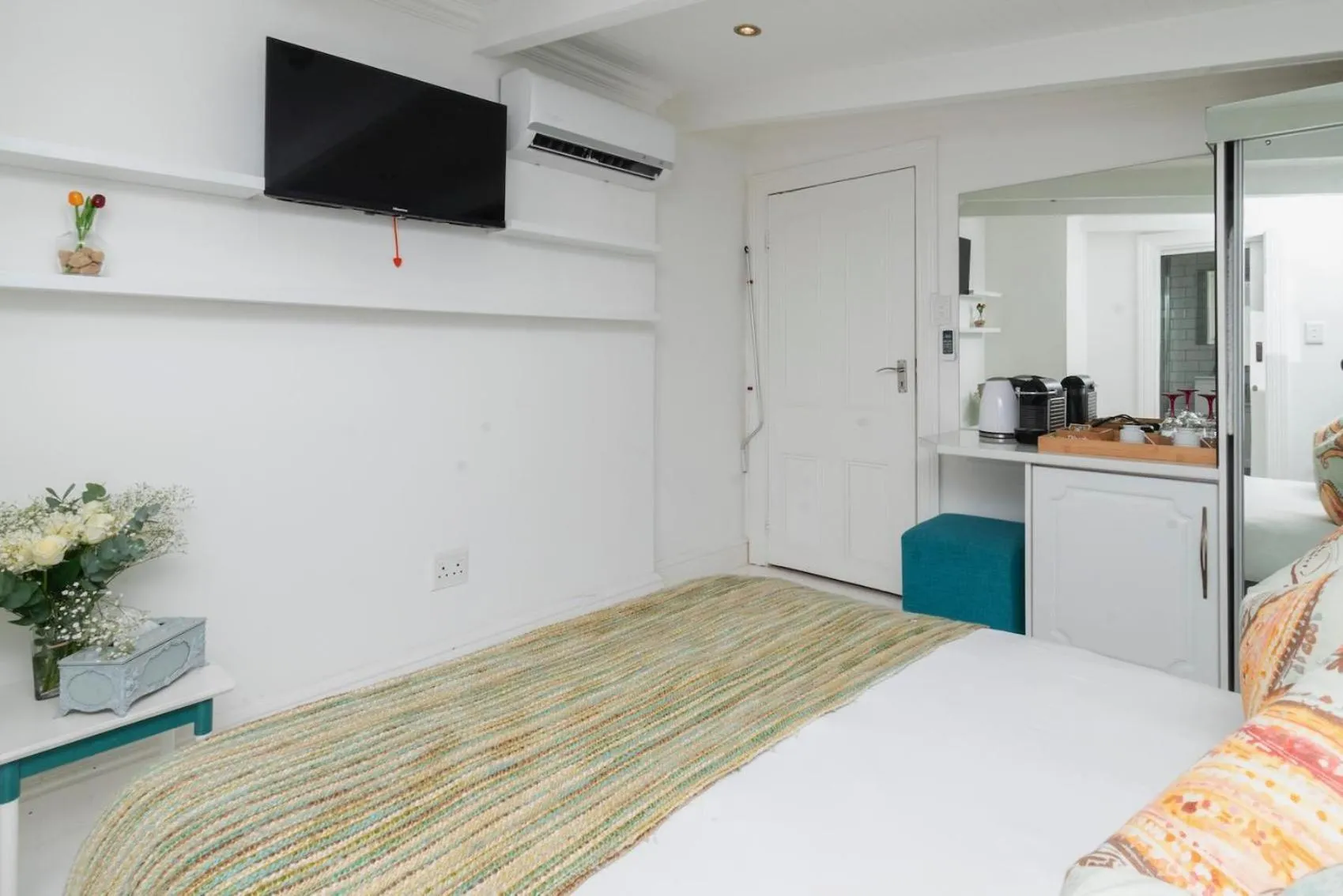 Bed in The Willets Boutique Hotel