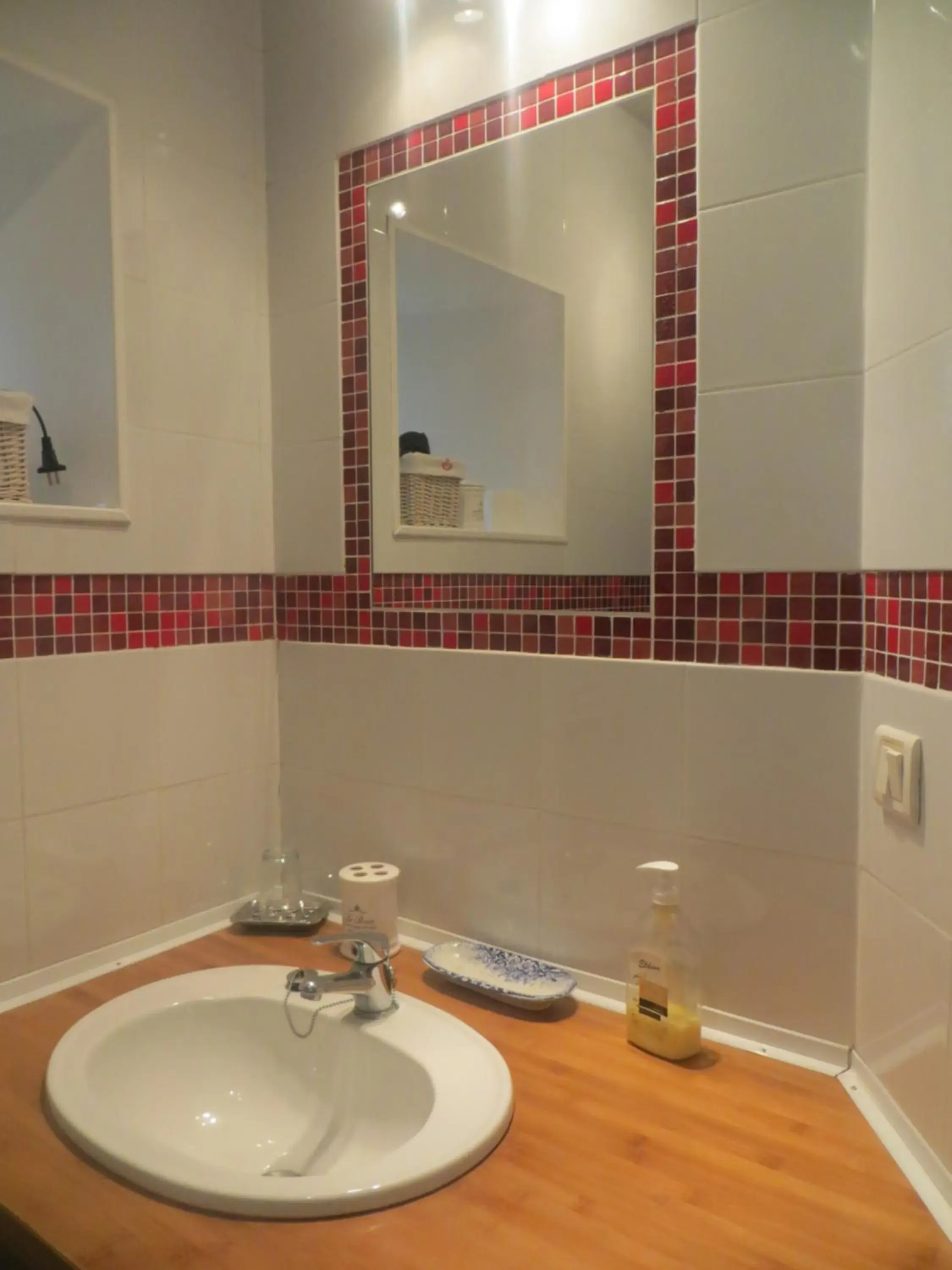 Double or Twin Room with Private Bathroom - single occupancy in Les deux caps Double or Twin Room with Private Bathroom - single occupancy in Les deux caps