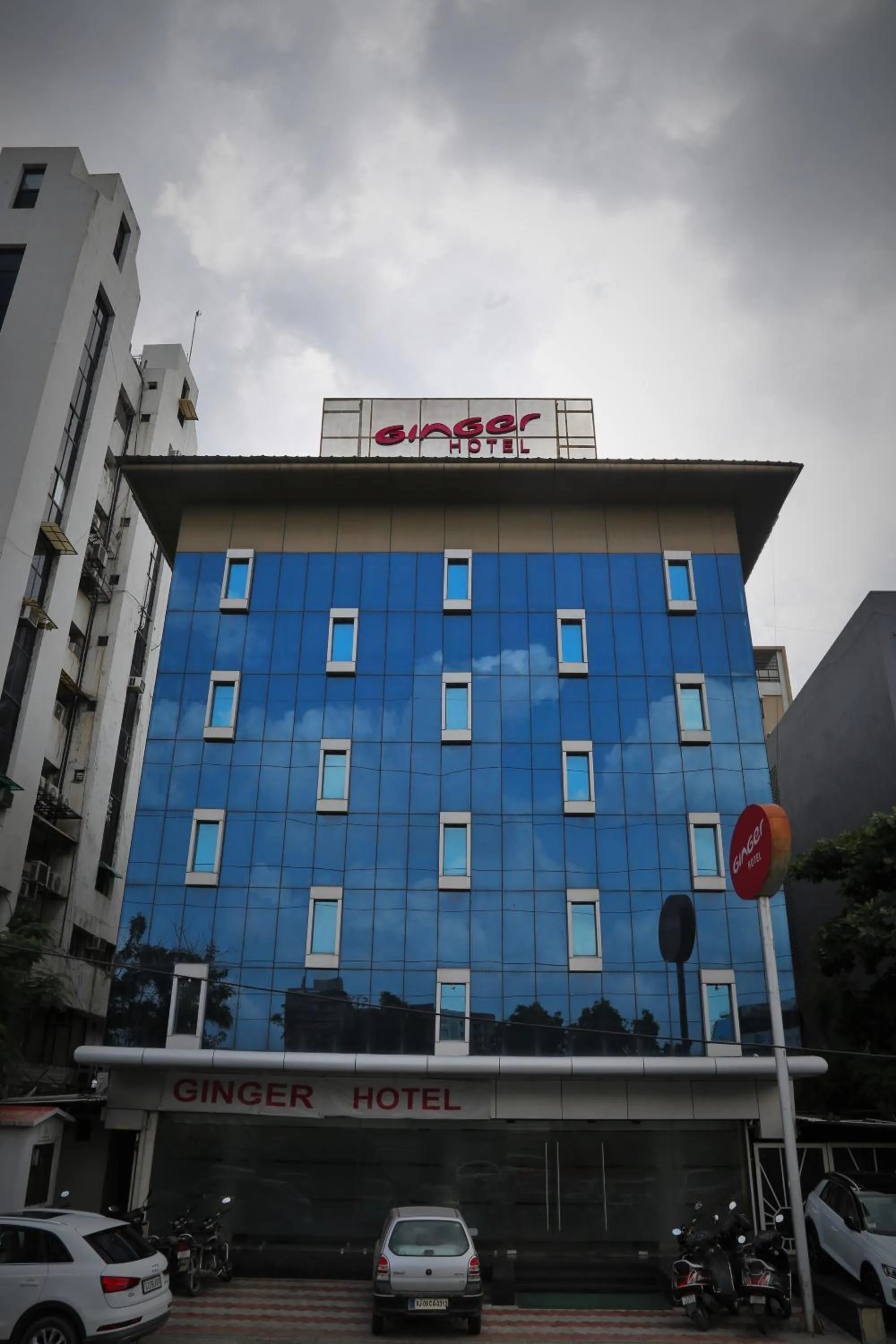 Bird's eye view in Ginger Ahmedabad, Satellite