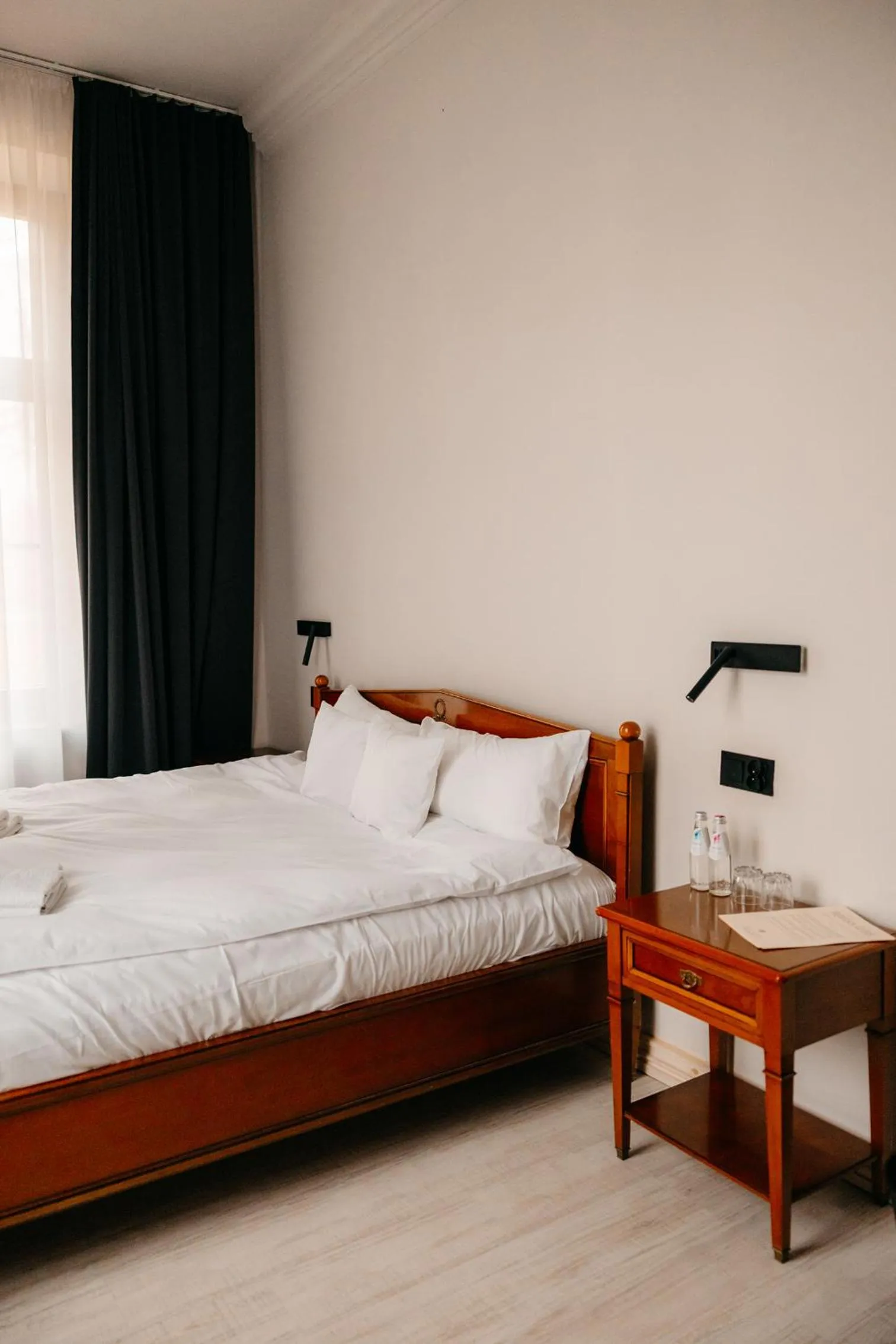 Folwark Wielka Wieś - Pałac pod Dębem