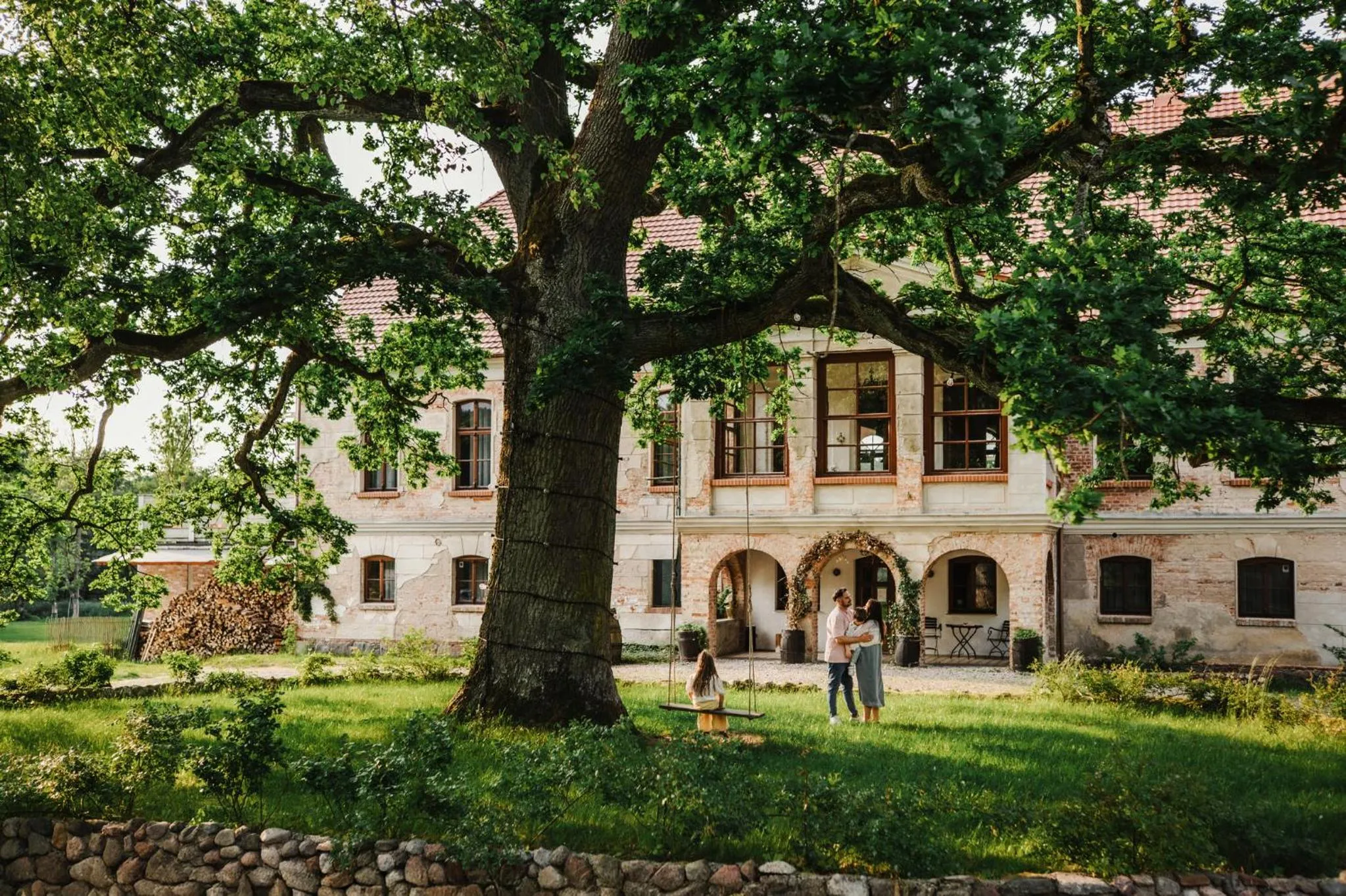 Folwark Wielka Wieś - Pałac pod Dębem