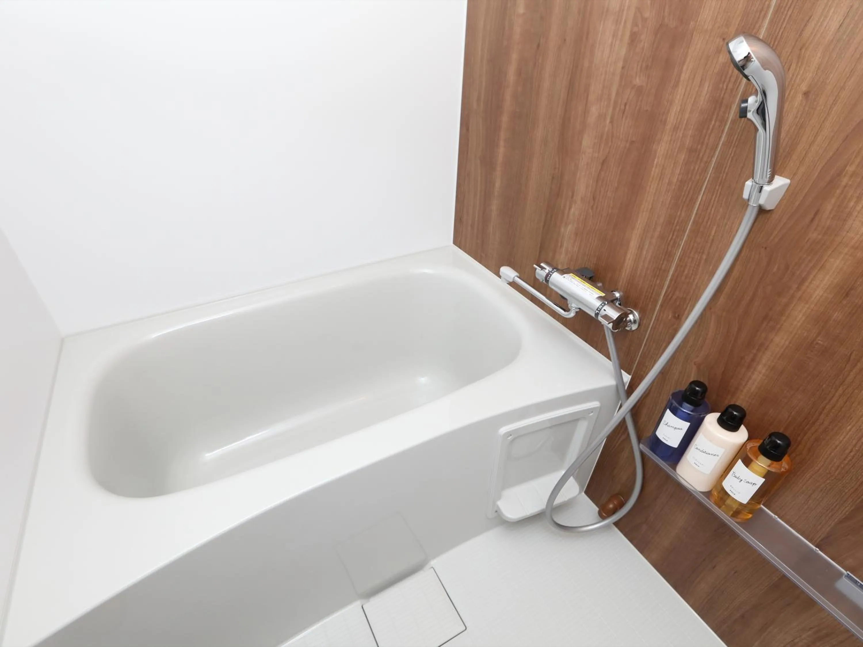 Shower in Henn na Hotel Kyoto Hachijoguchi