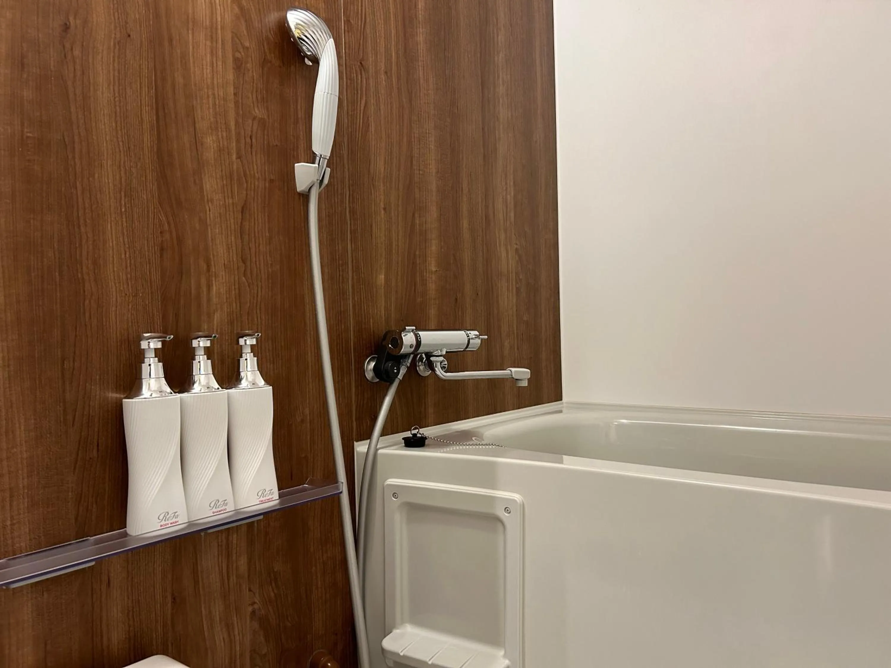 Bathroom in Henn na Hotel Kyoto Hachijoguchi