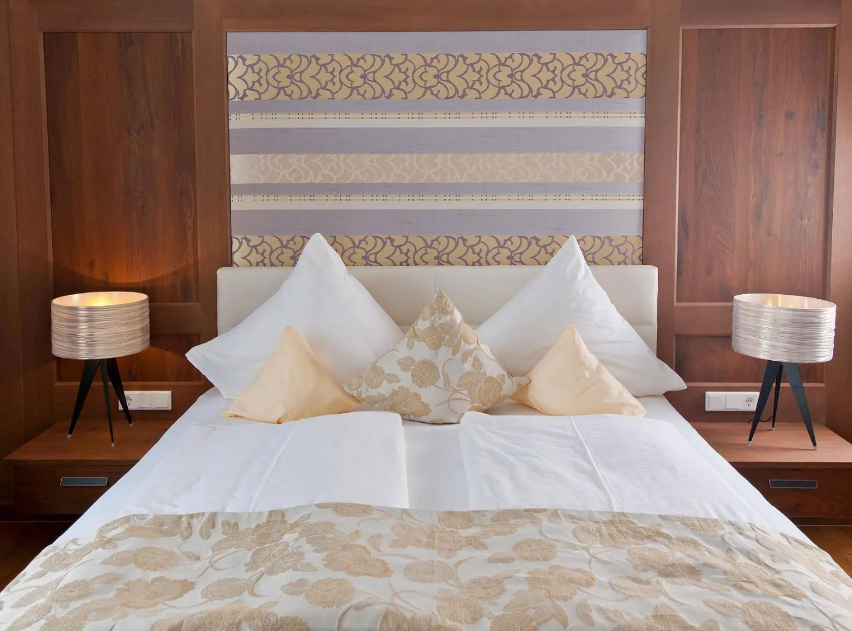 Photo of the whole room, Bed in Hotel Heinzler am See