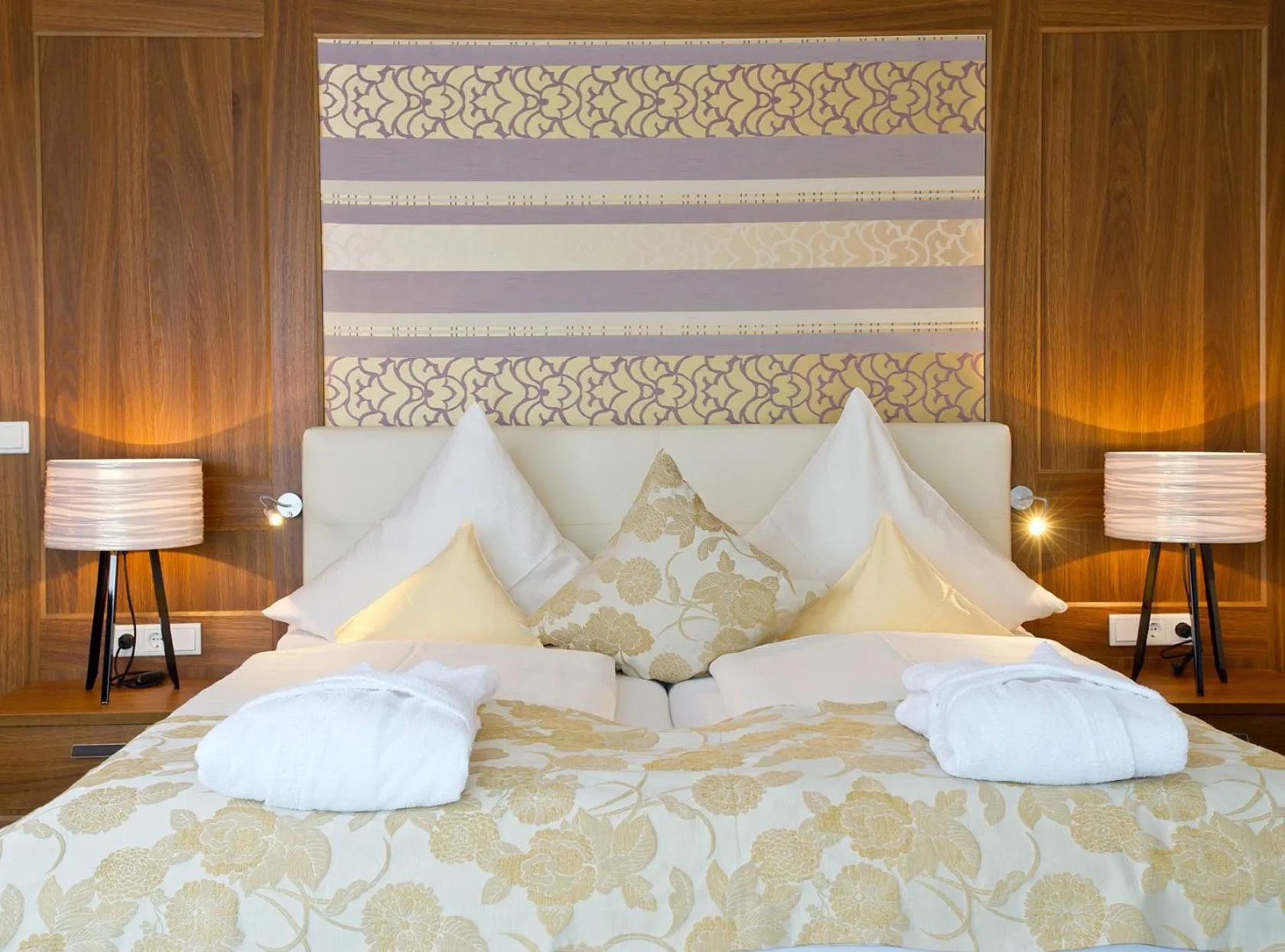 Photo of the whole room, Bed in Hotel Heinzler am See