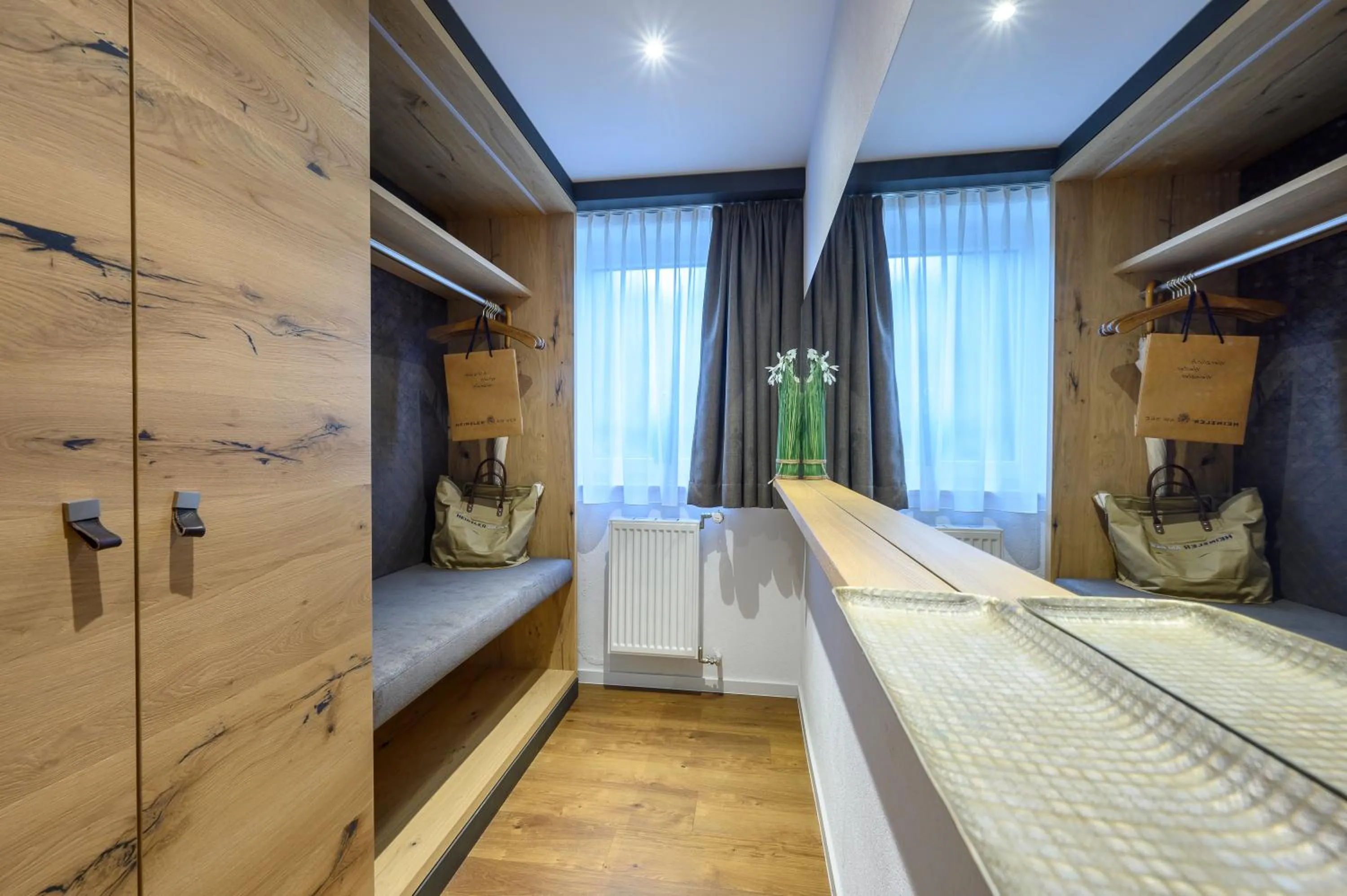 Photo of the whole room, Bed in Hotel Heinzler am See