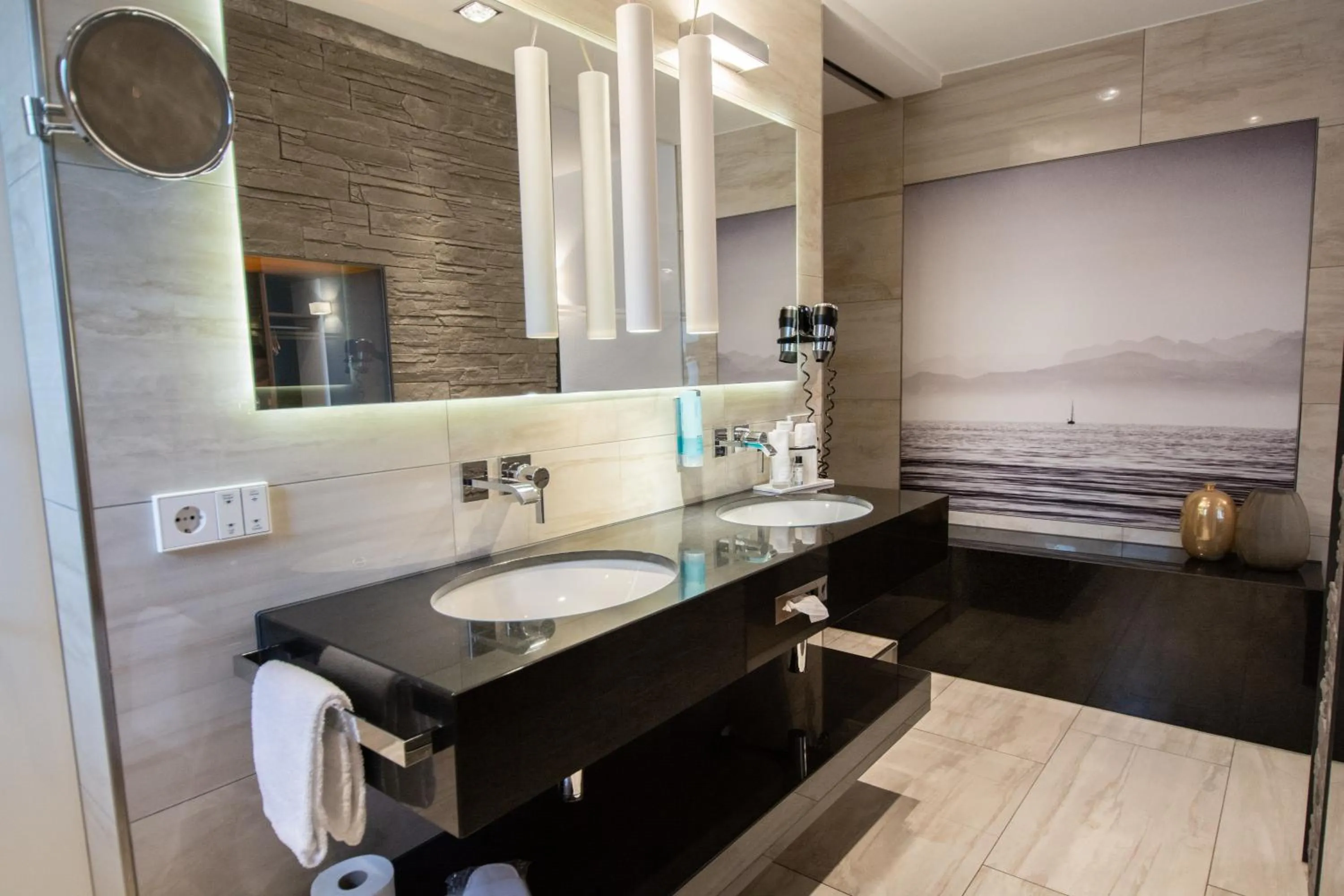 Bathroom in Hotel Heinzler am See