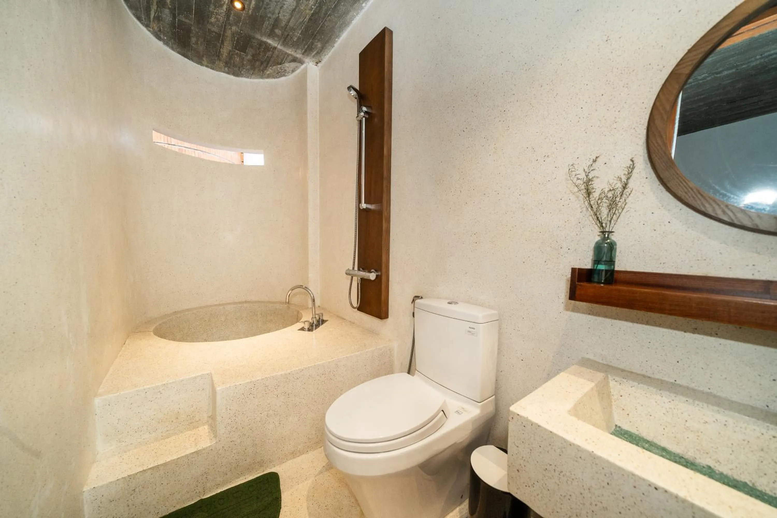 Shower in The Memory Danang Boutique