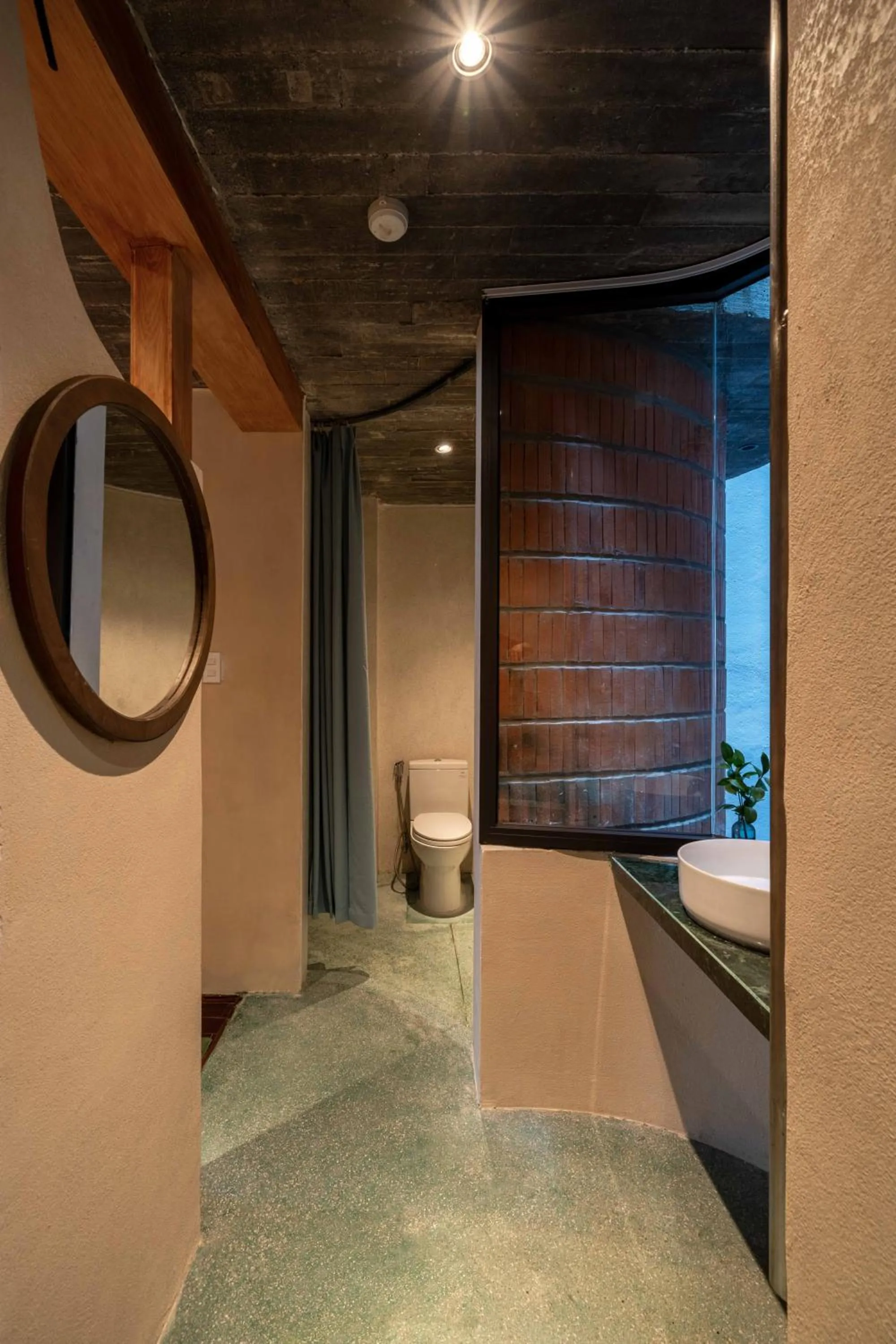 Shower in The Memory Danang Boutique