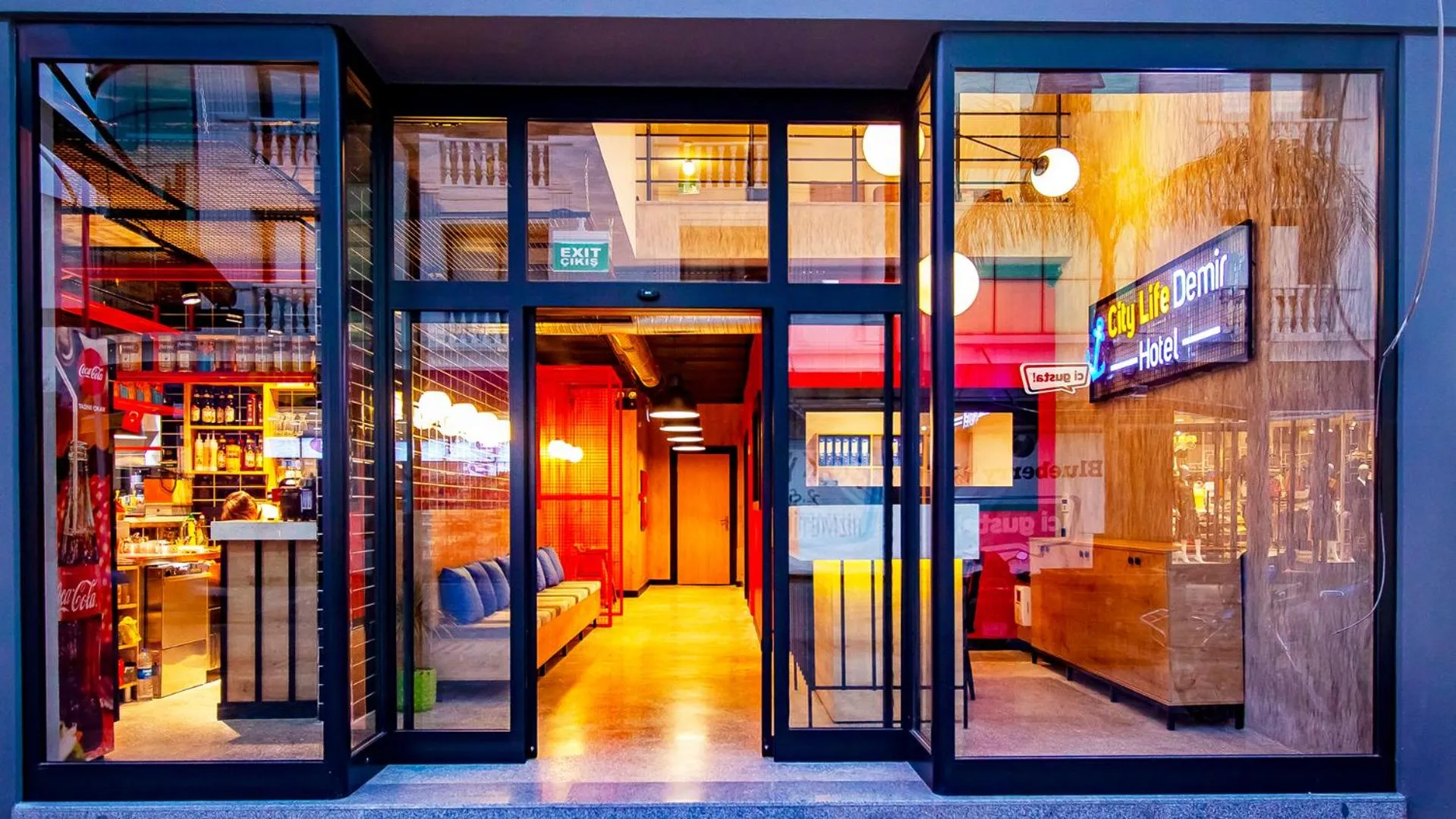 Facade/entrance in City Life Demir Hotel