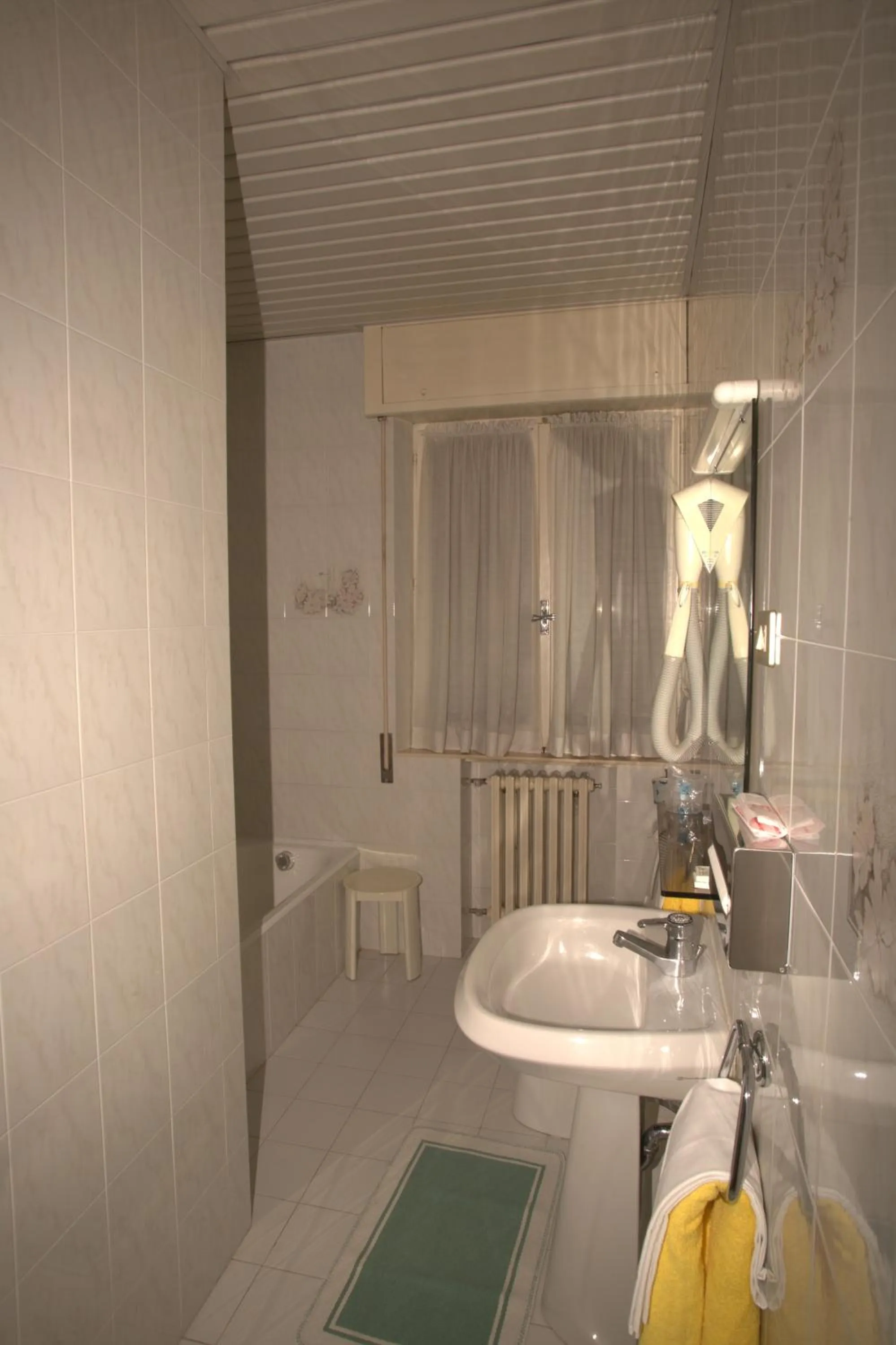 Bathroom in Hotel Quercia Antica