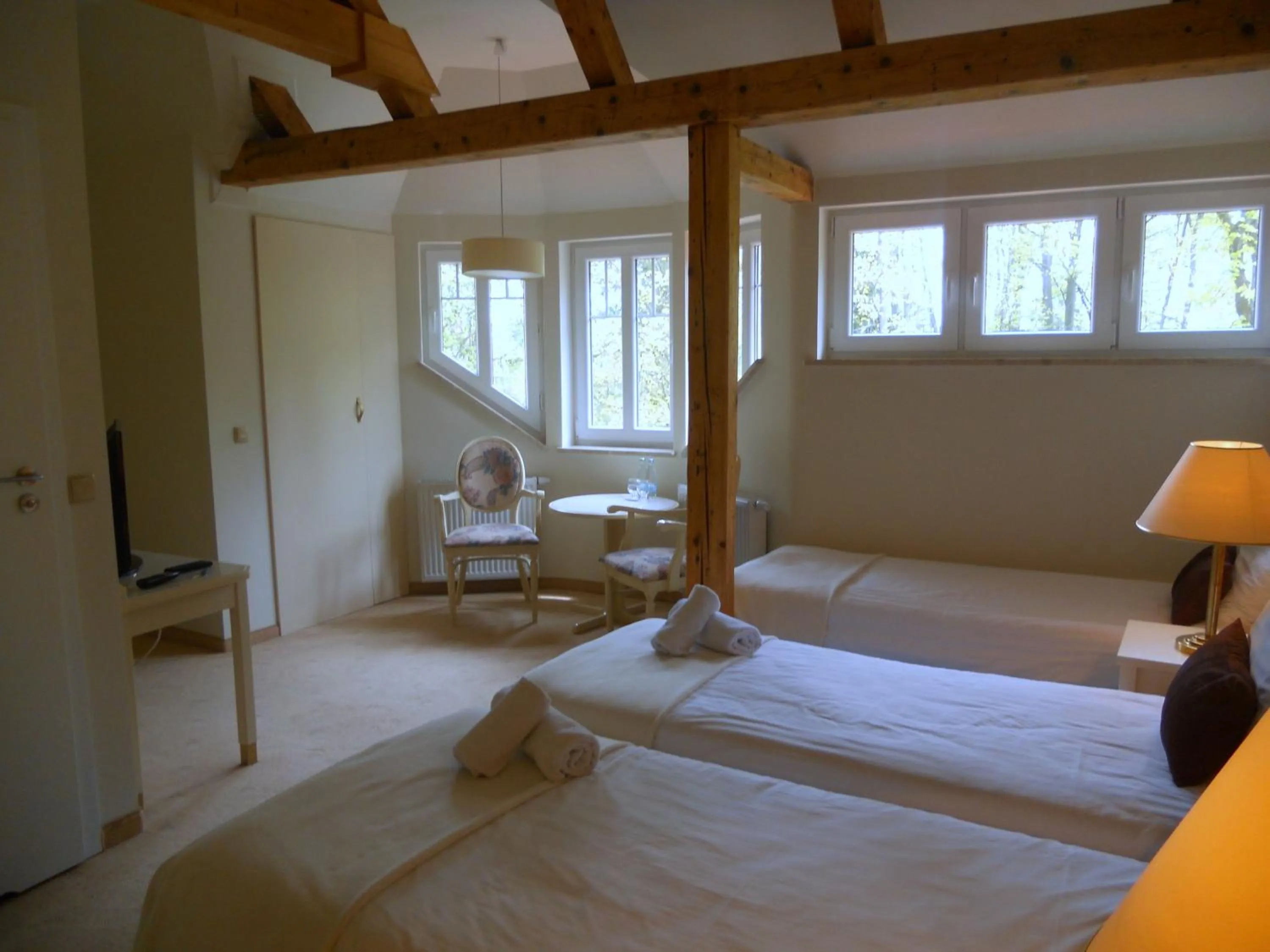 Photo of the whole room, Bed in Villa Lessing