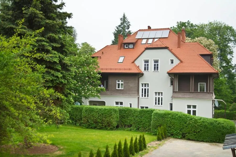 Property building in Villa Lessing