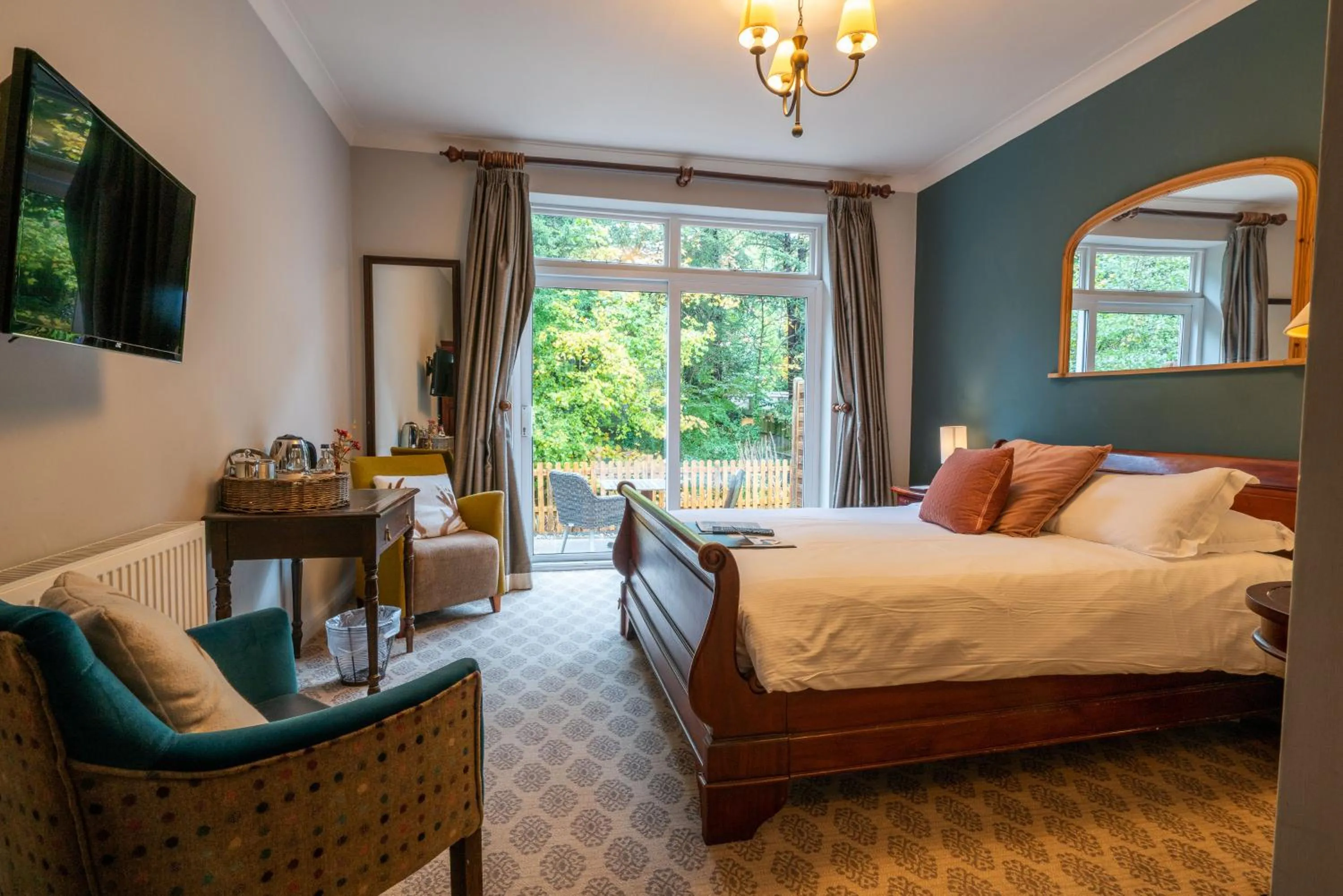 Bed in The Dundas Arms