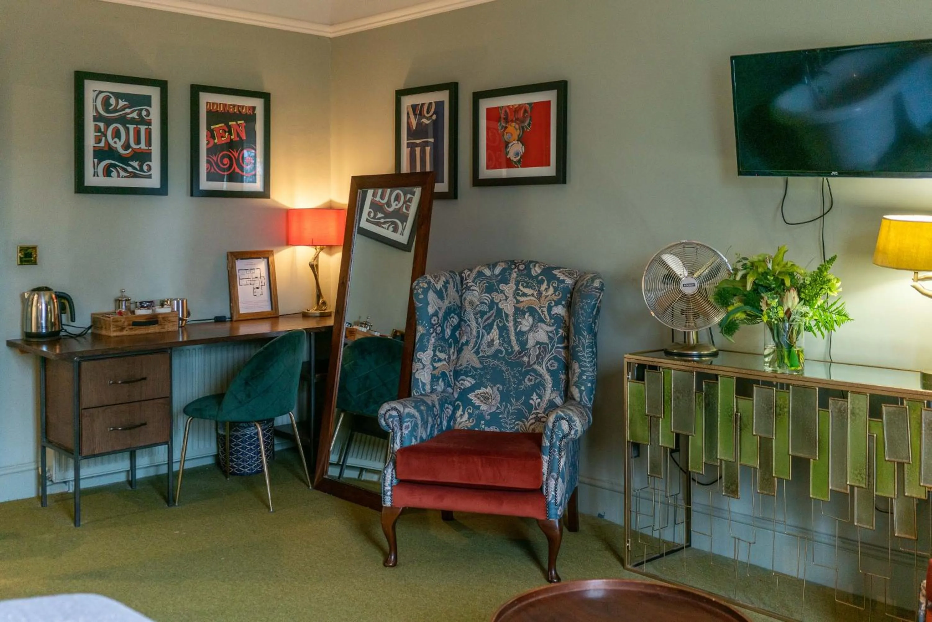 Coffee/tea facilities in The Dundas Arms