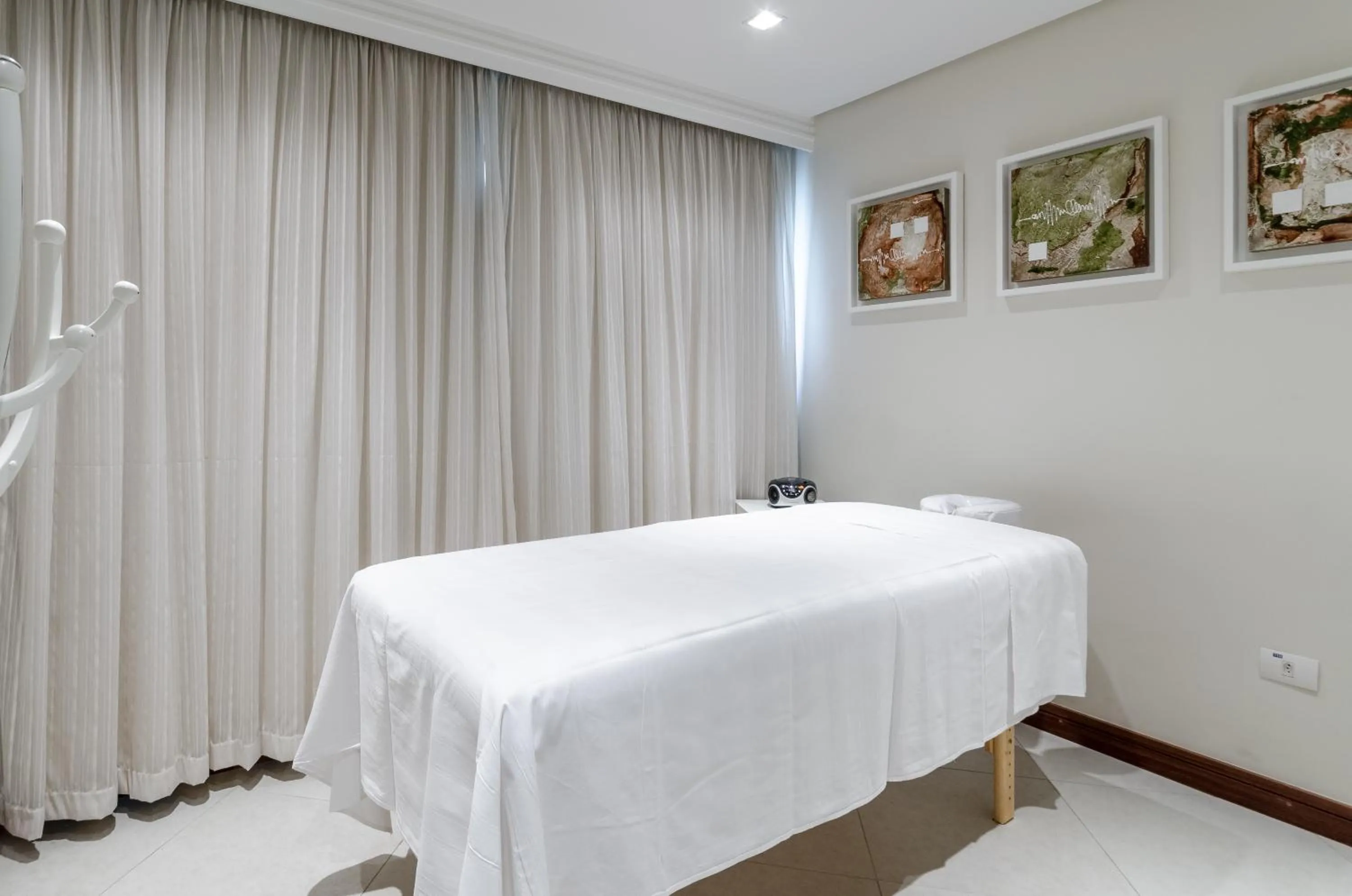 Massage, Bed in Pousada D'Biagy Premium