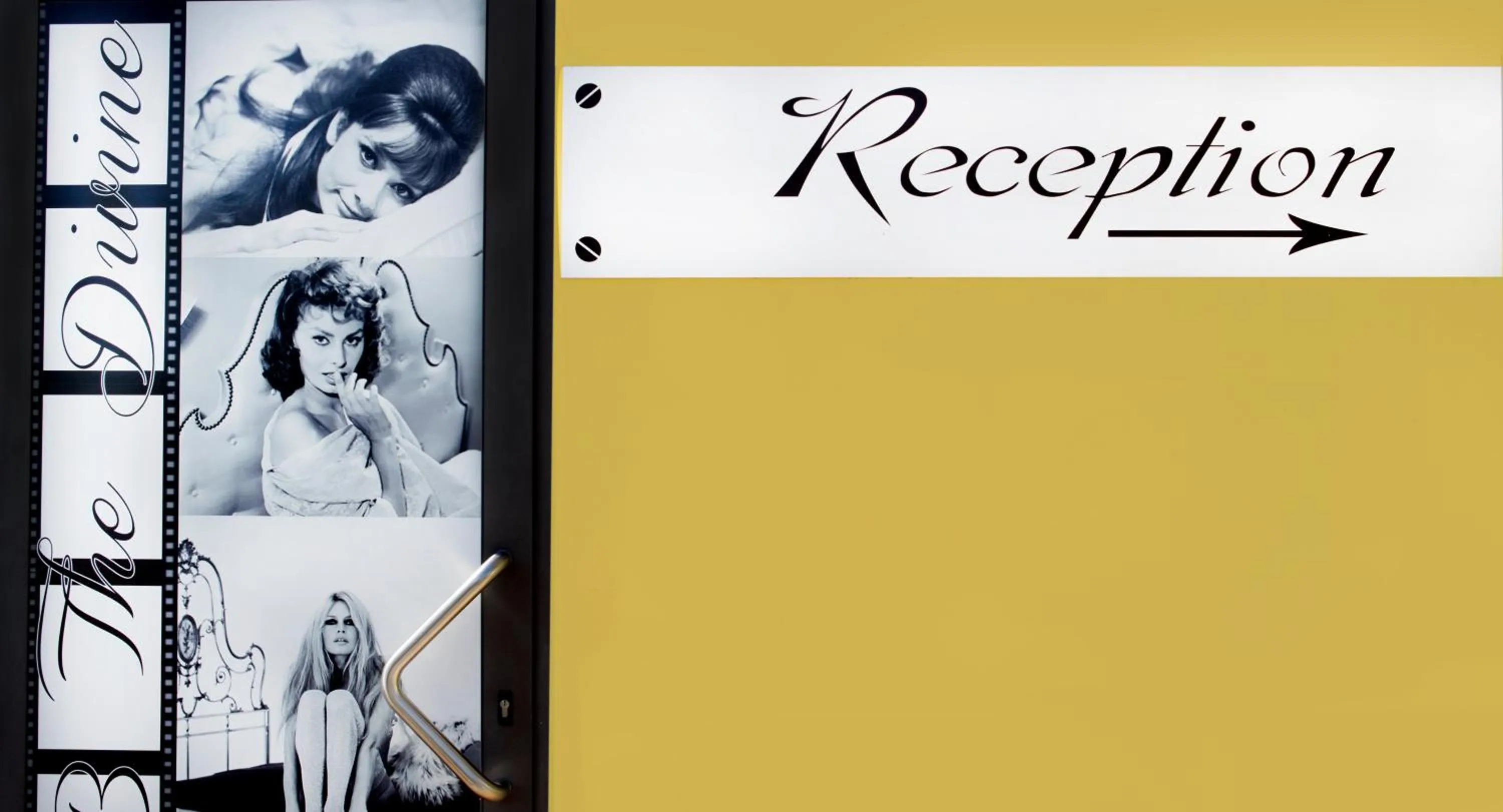 Facade/entrance in B&B The Divine