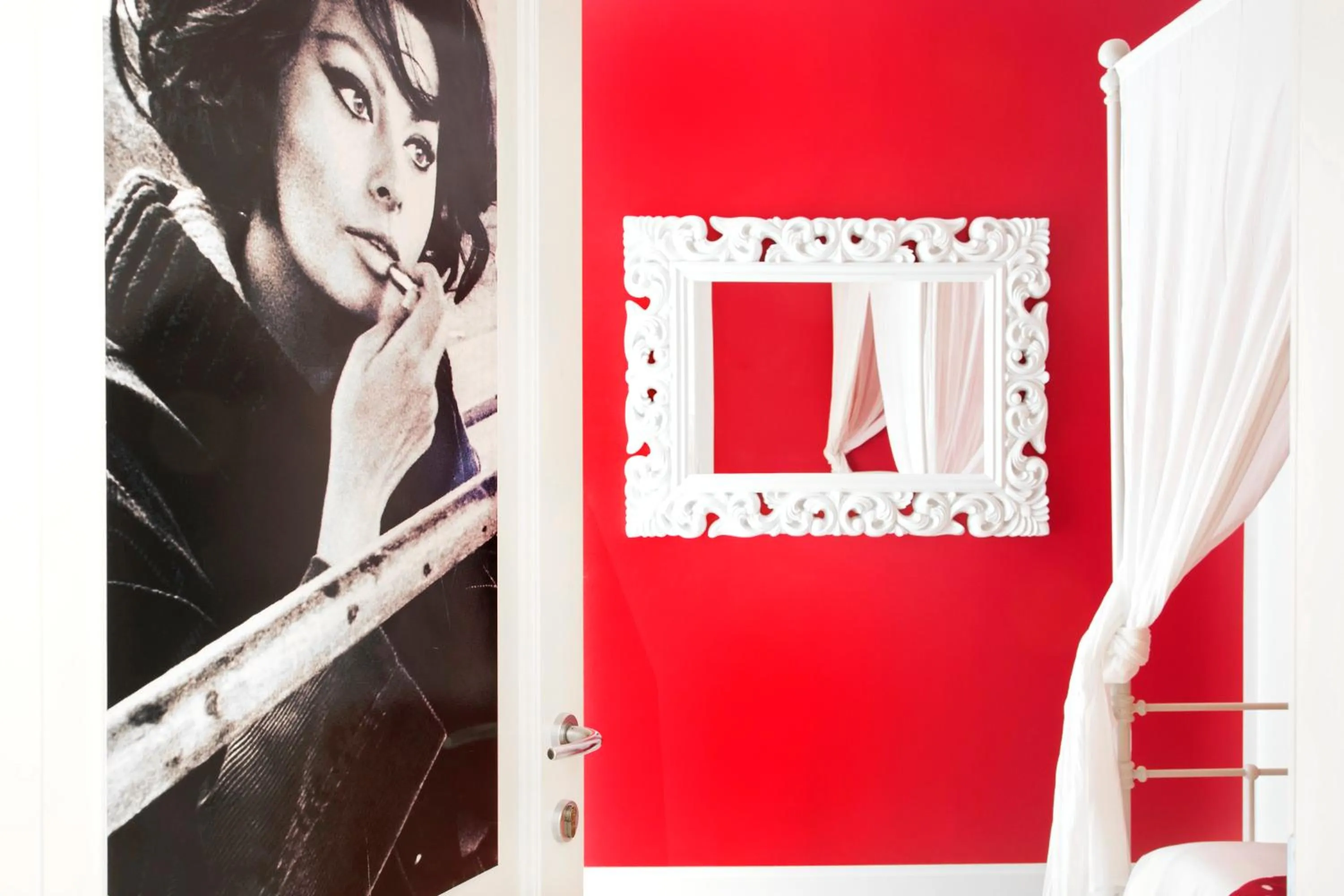 Decorative detail in B&B The Divine