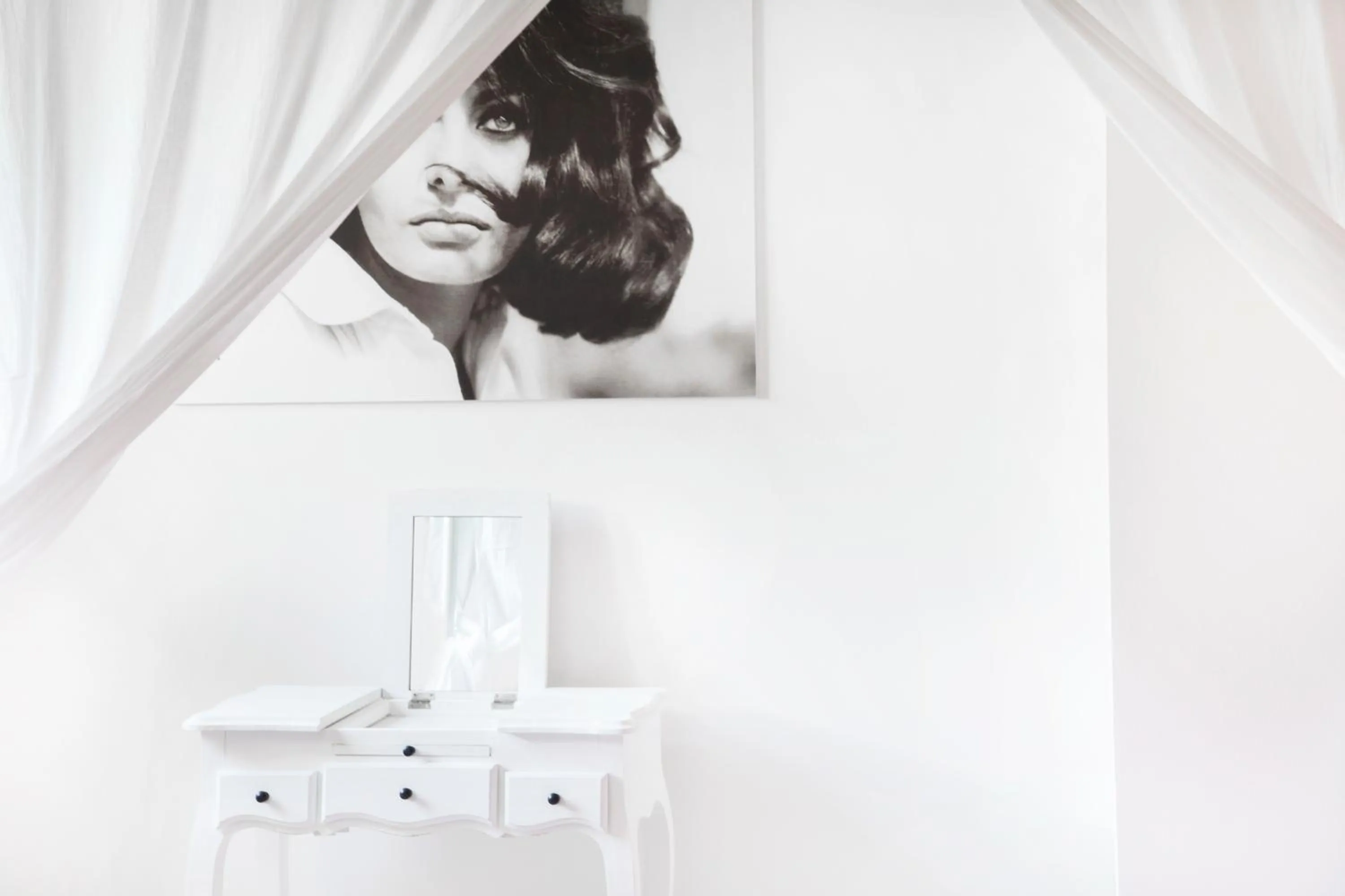 Decorative detail in B&B The Divine